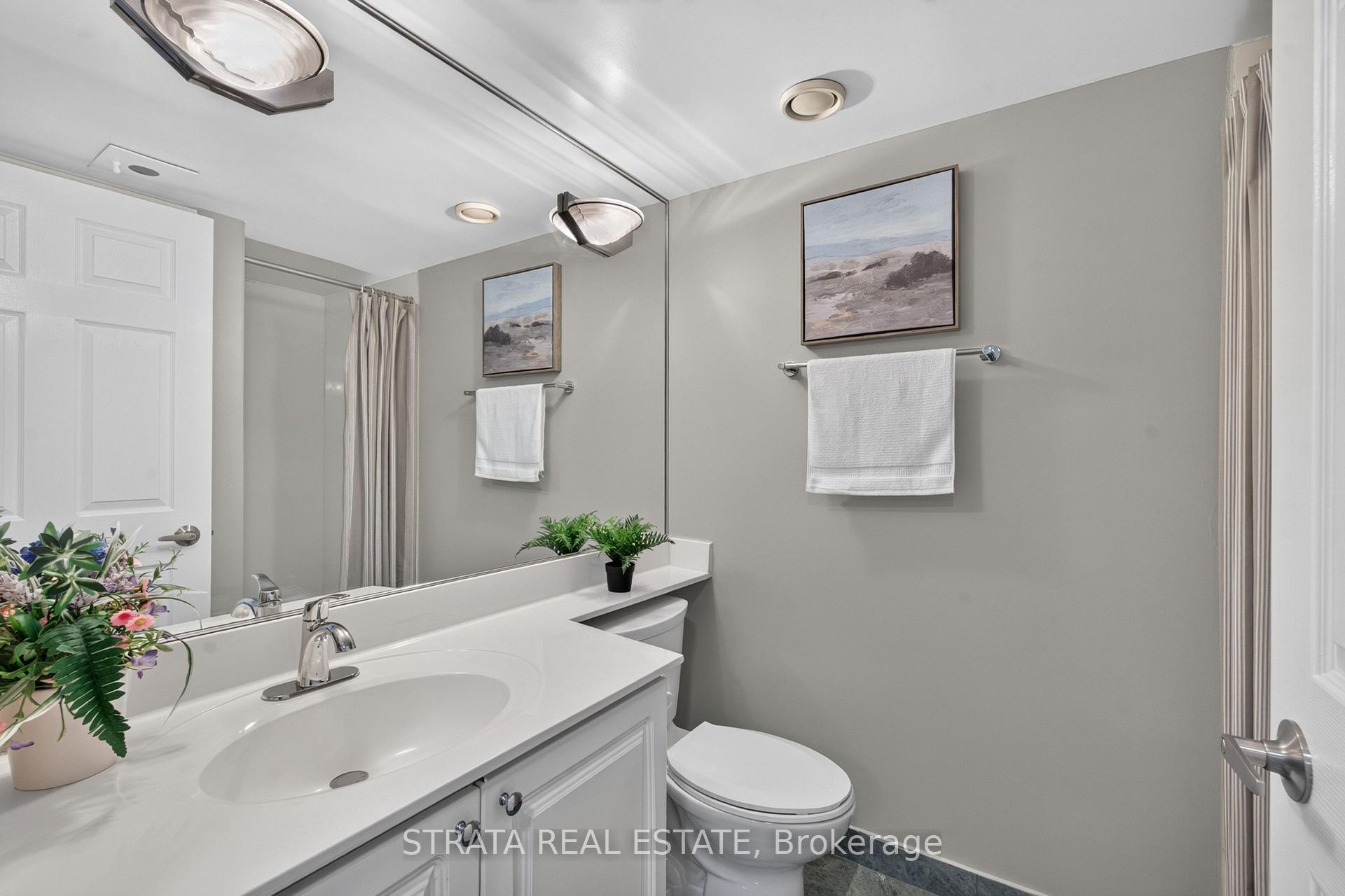 Photo 8 of Unit 814, 109 Front Street E, Toronto, Waterfront Communities — HOMEH