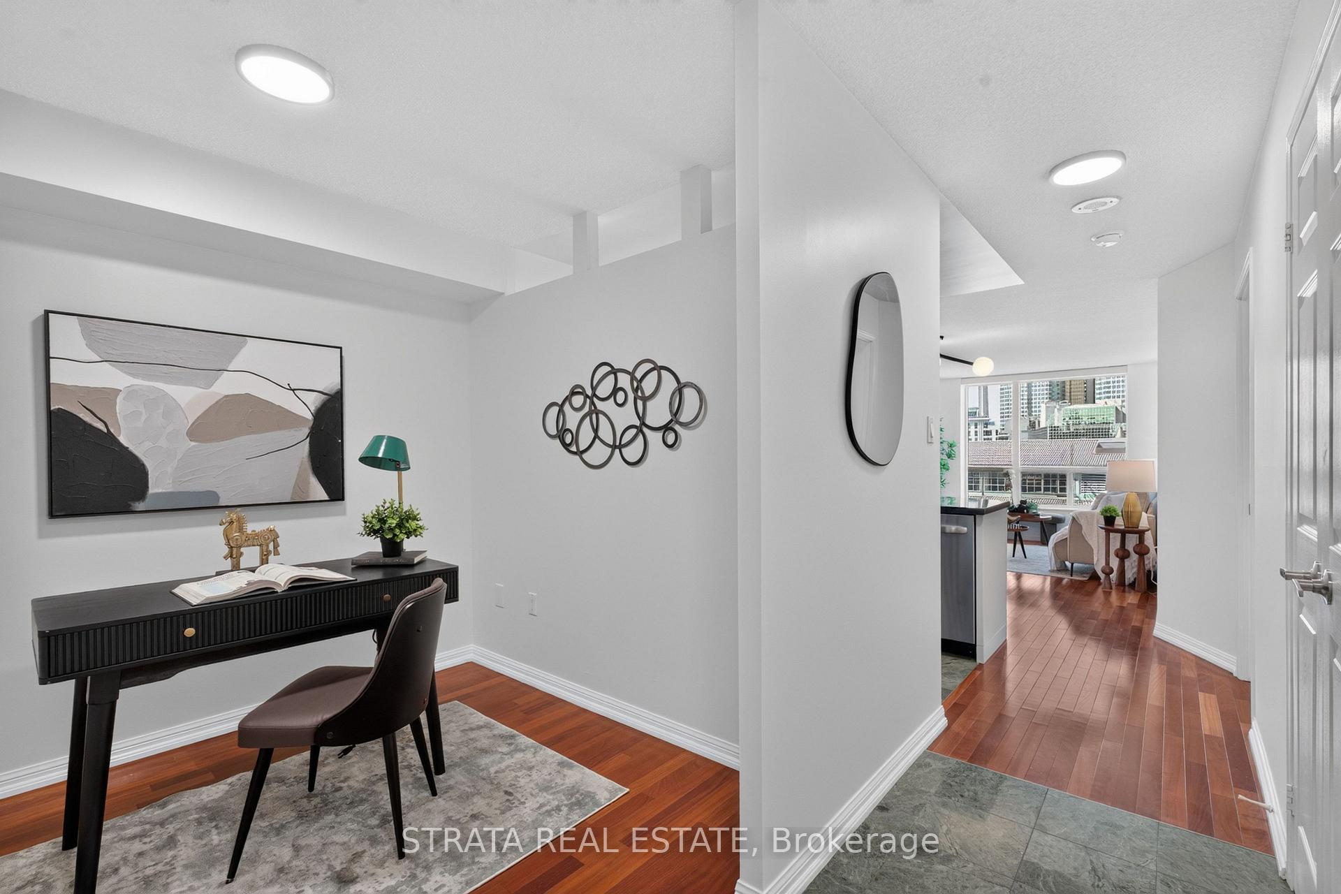 Photo 9 of Unit 814, 109 Front Street E, Toronto, Waterfront Communities — HOMEH
