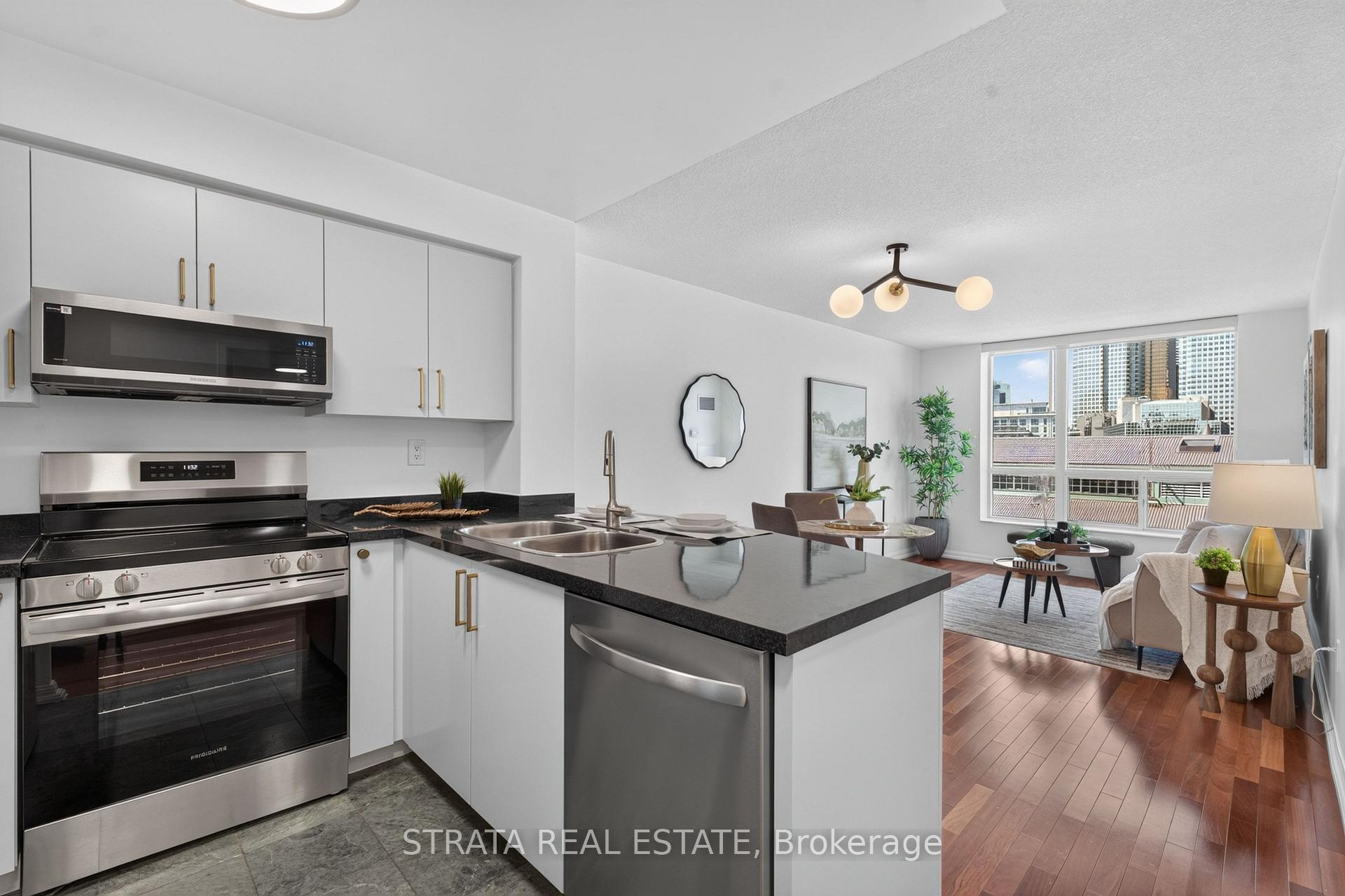 Photo 10 of Unit 814, 109 Front Street E, Toronto, Waterfront Communities — HOMEH