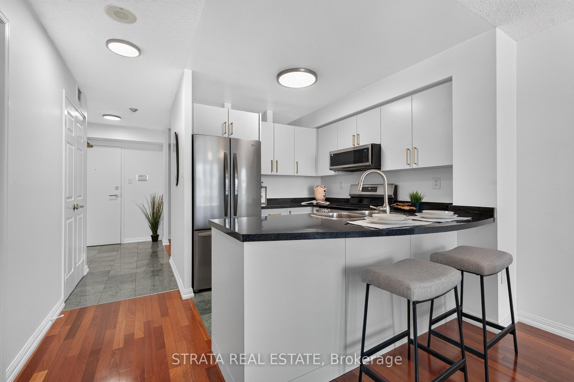 Photo 11 of Unit 814, 109 Front Street E, Toronto, Waterfront Communities — HOMEH