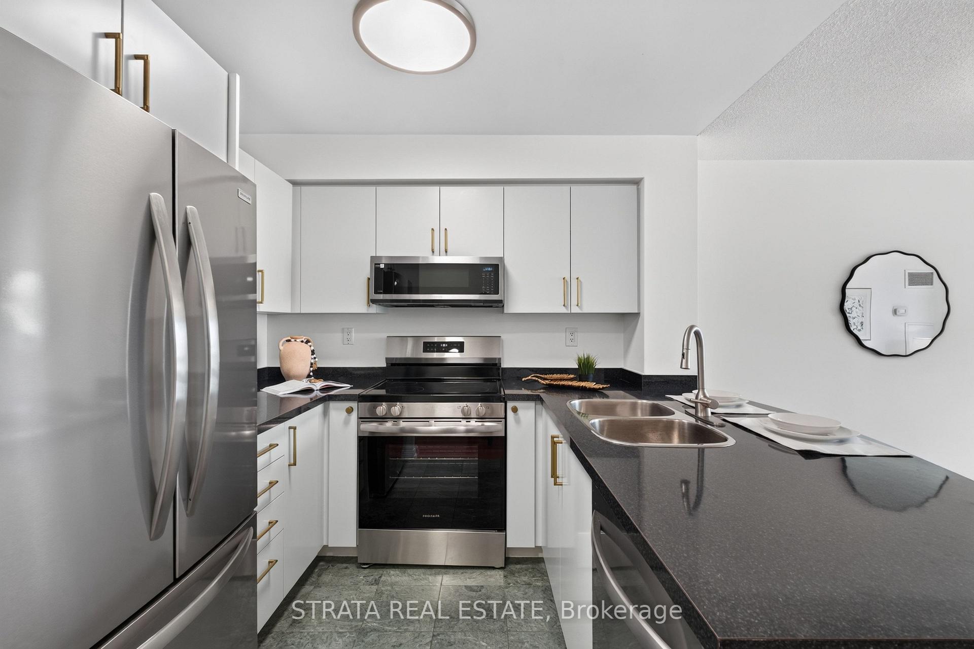 Photo 13 of Unit 814, 109 Front Street E, Toronto, Waterfront Communities — HOMEH