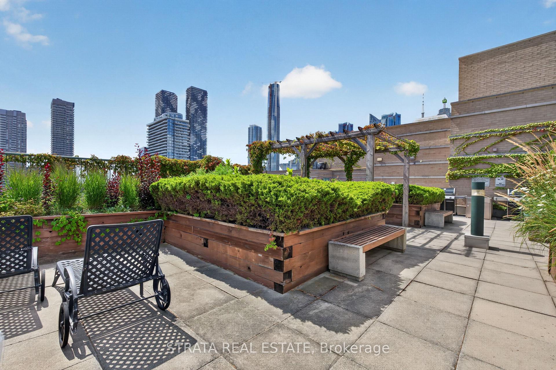 Photo 32 of Unit 814, 109 Front Street E, Toronto, Waterfront Communities — HOMEH