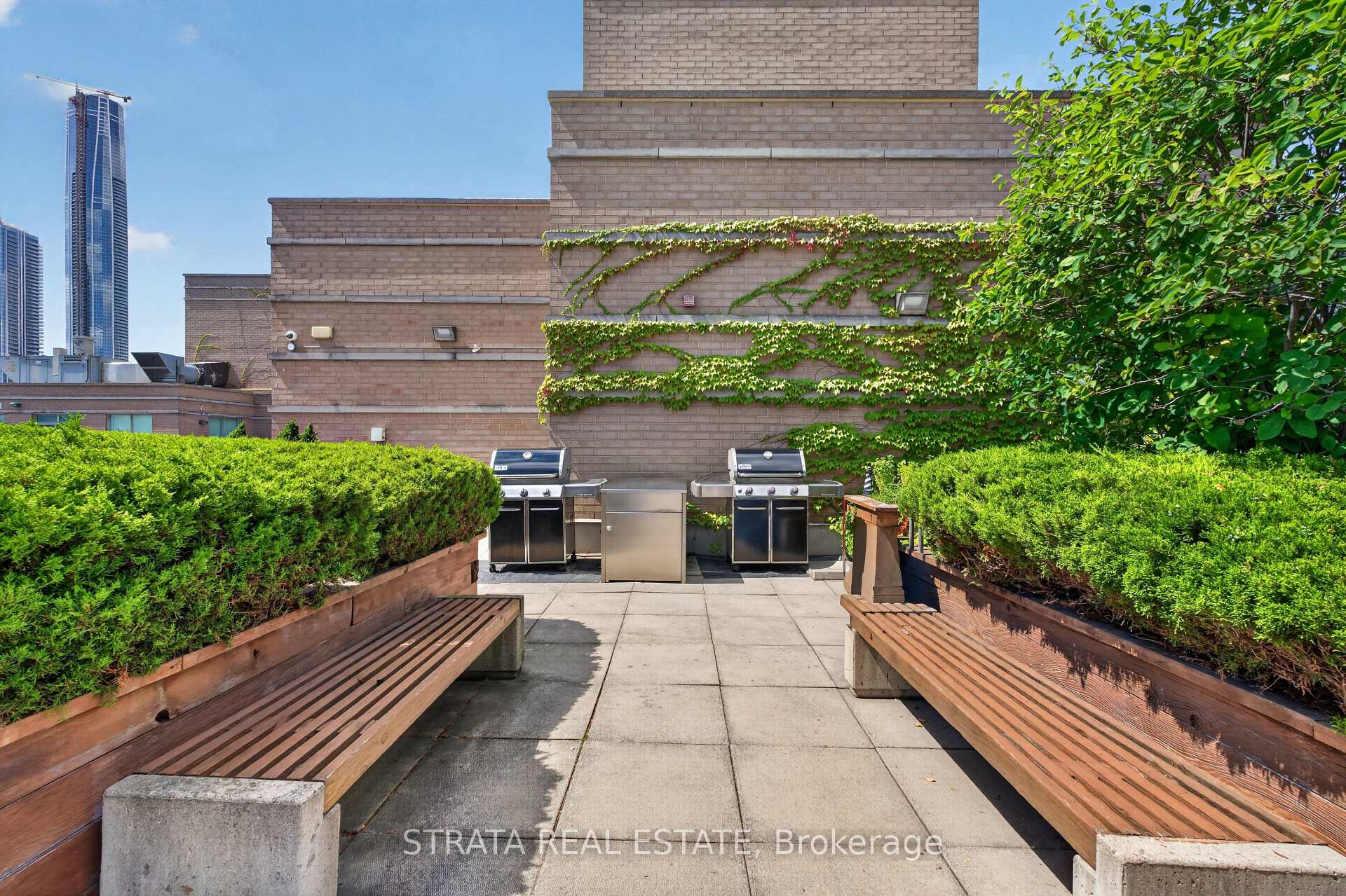 Photo 34 of Unit 814, 109 Front Street E, Toronto, Waterfront Communities — HOMEH