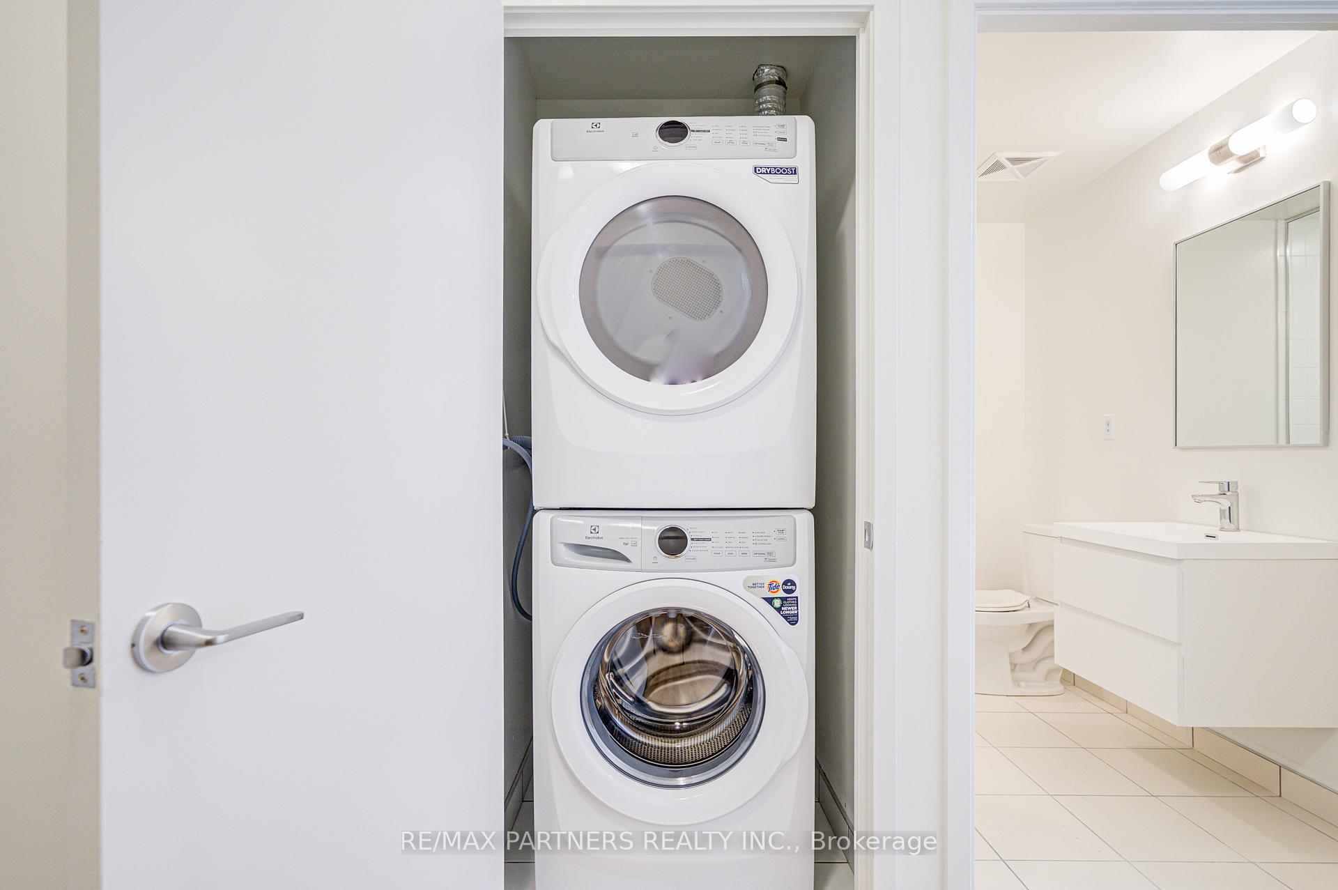 Photo 5 of Unit 1102, 38 Andre de Grasse Street, Markham, Unionville — HOMEH