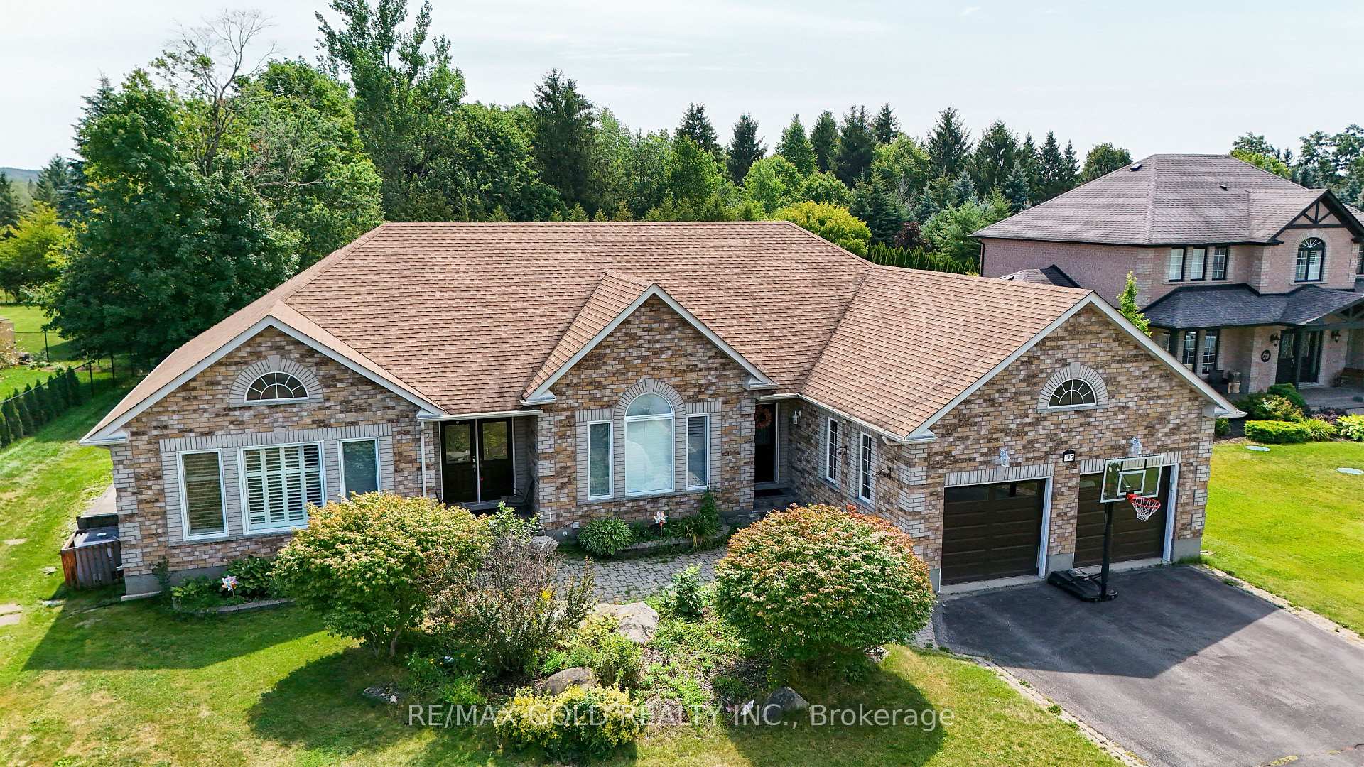 Photo 2 of 117 Delarmbro Drive, Erin — HOMEH