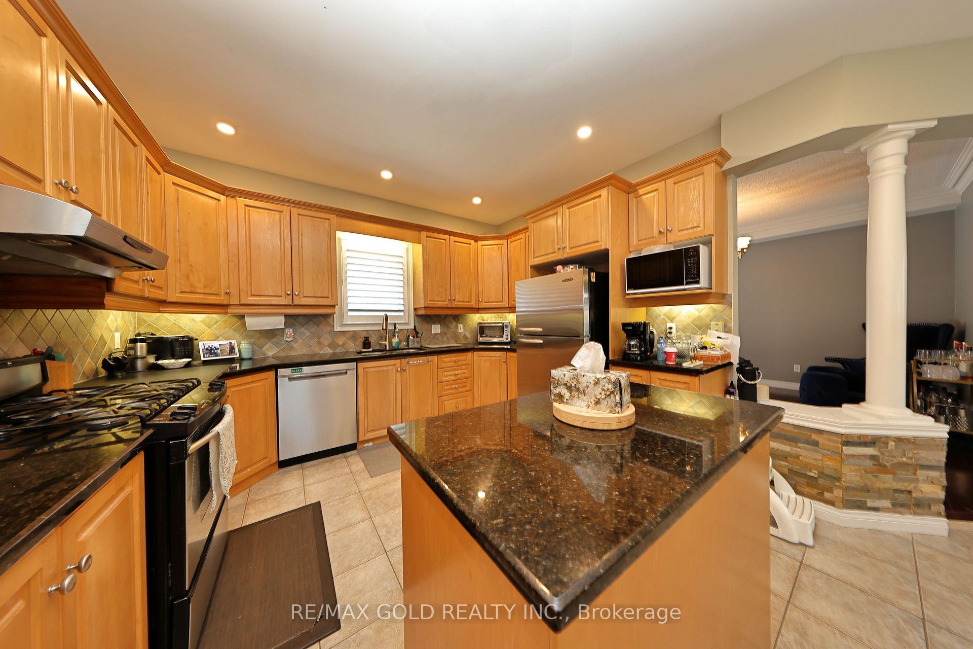 Photo 5 of 117 Delarmbro Drive, Erin — HOMEH