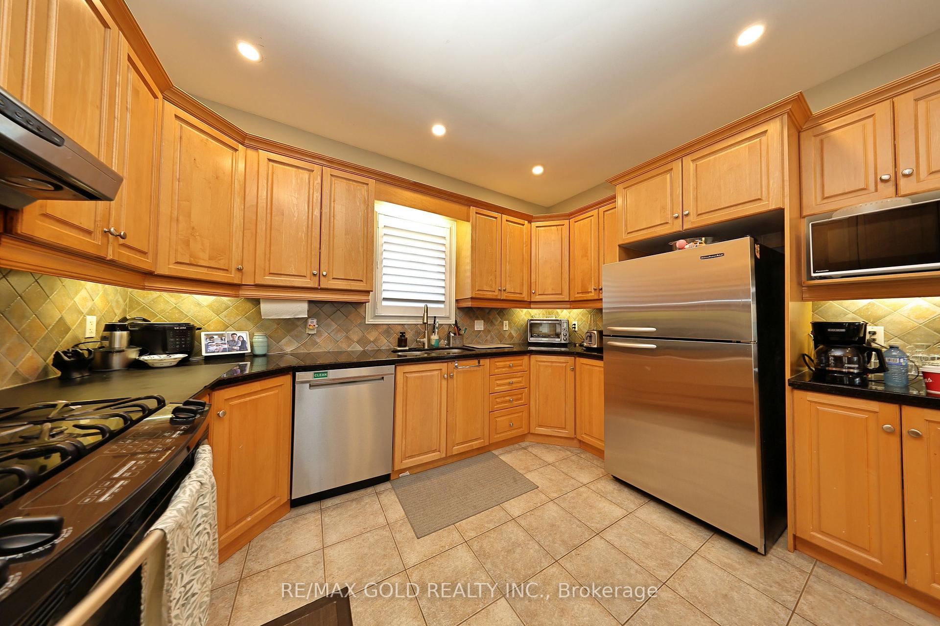 Photo 8 of 117 Delarmbro Drive, Erin — HOMEH