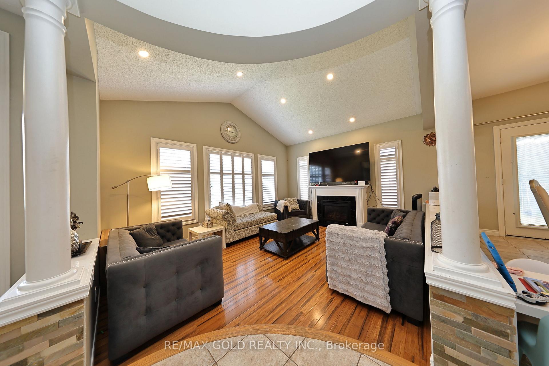 Photo 24 of 117 Delarmbro Drive, Erin — HOMEH