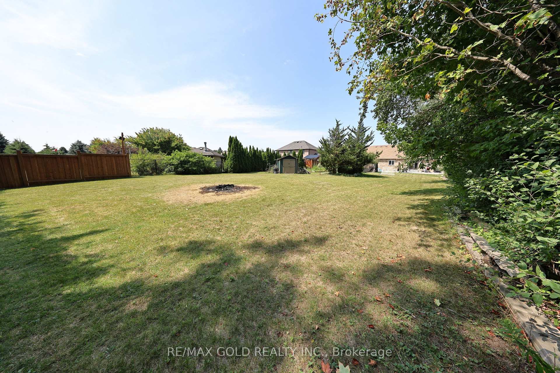 Photo 42 of 117 Delarmbro Drive, Erin — HOMEH