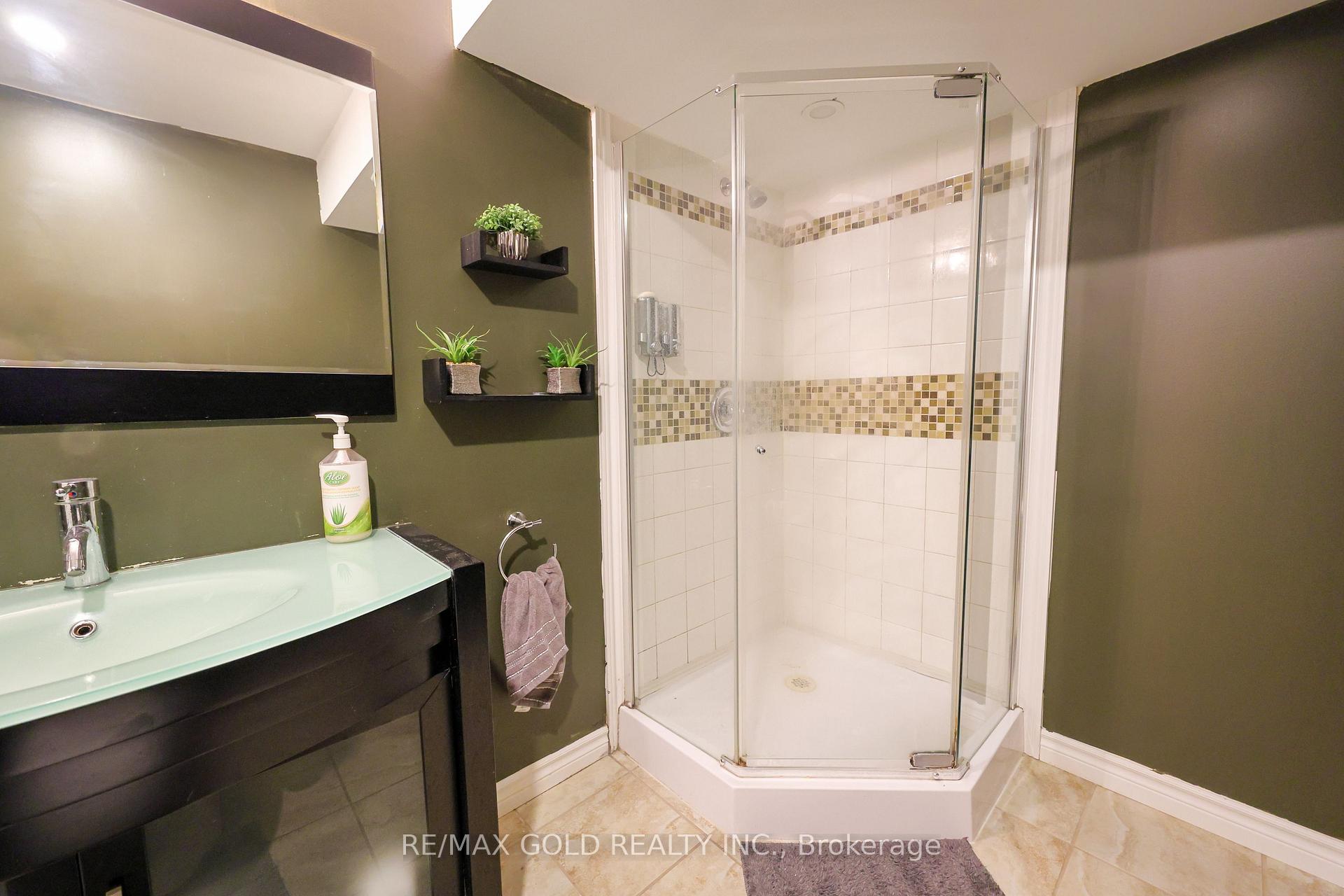 Photo 64 of 117 Delarmbro Drive, Erin — HOMEH
