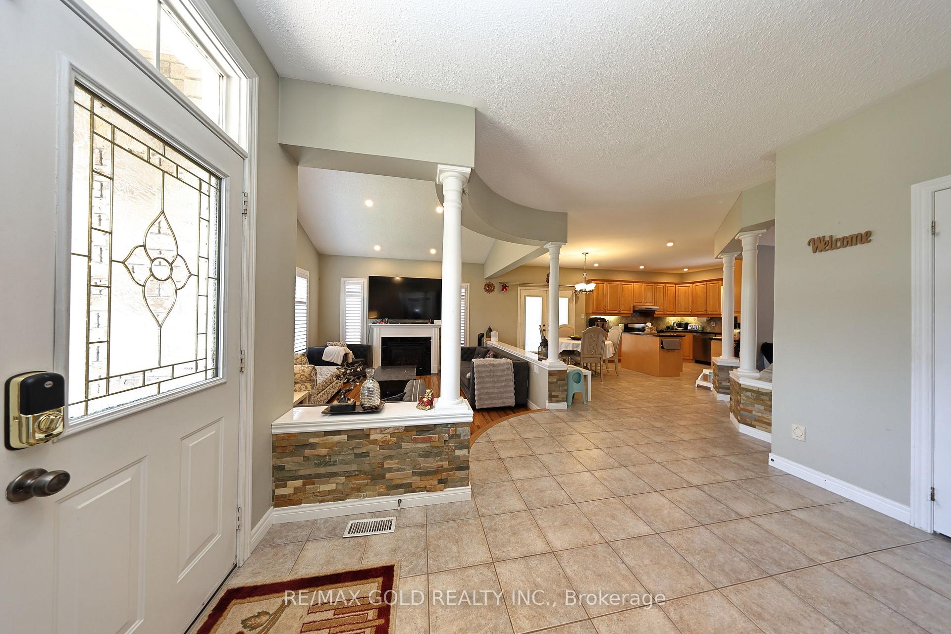 Photo 48 of 117 Delarmbro Drive, Erin — HOMEH