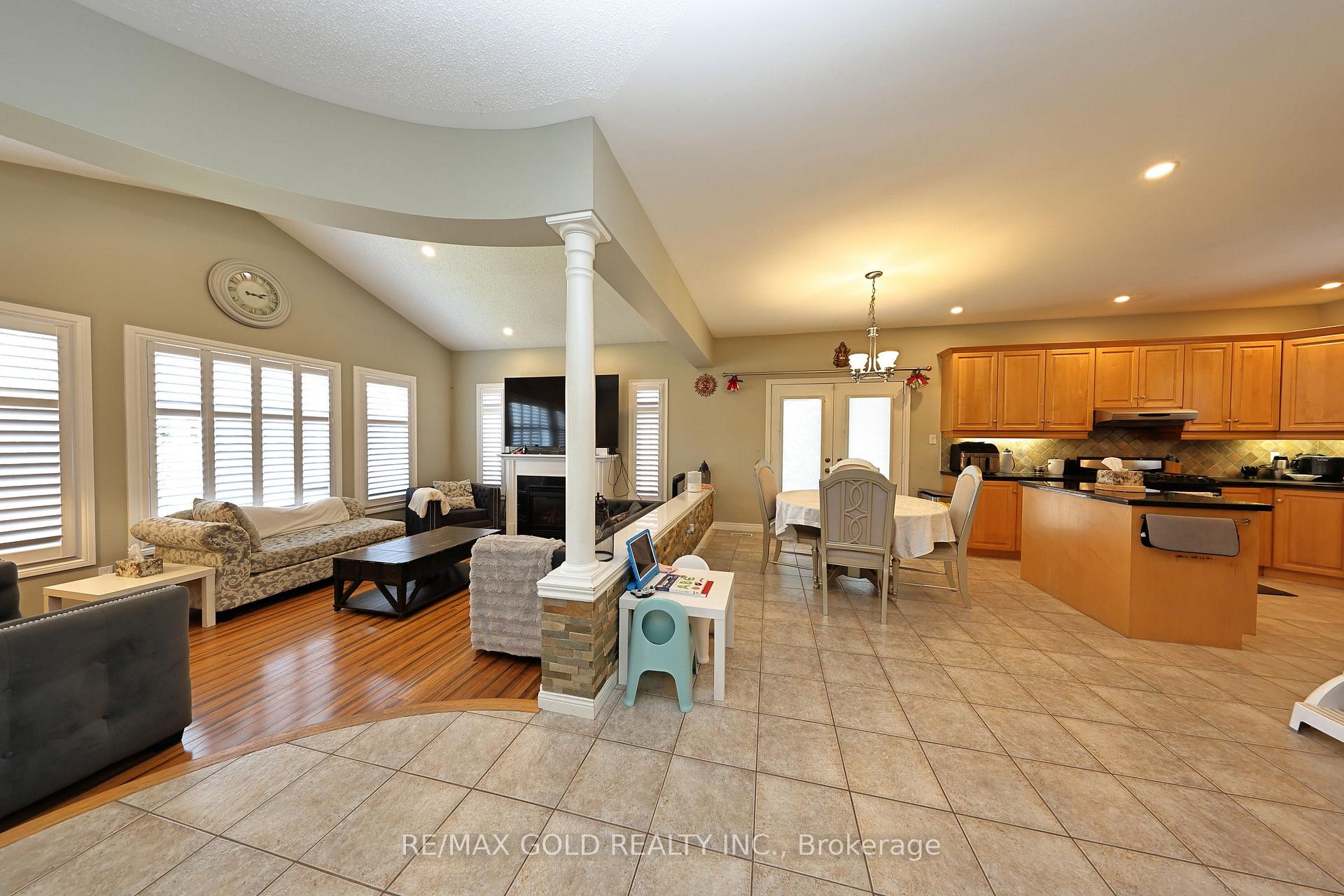Photo 33 of 117 Delarmbro Drive, Erin — HOMEH
