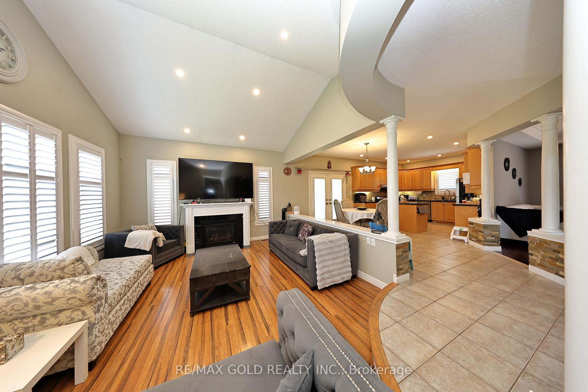 Photo 51 of 117 Delarmbro Drive, Erin — HOMEH