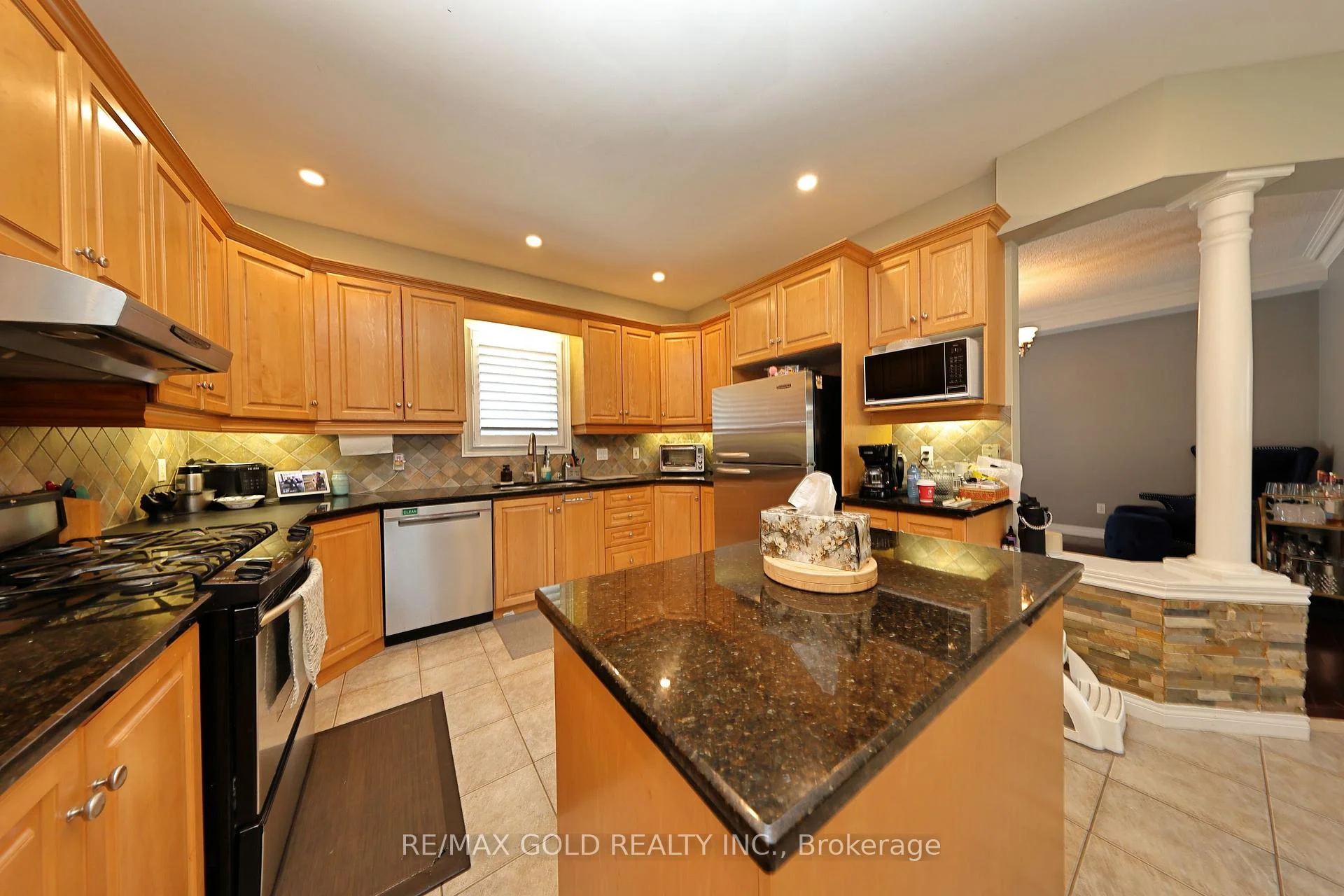 Photo 3 of 117 Delarmbro Drive, Erin — HOMEH
