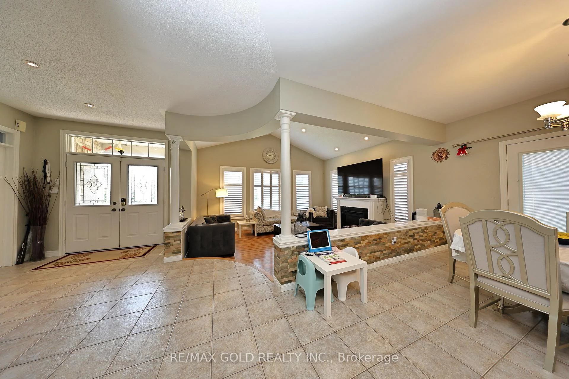Photo 31 of 117 Delarmbro Drive, Erin — HOMEH
