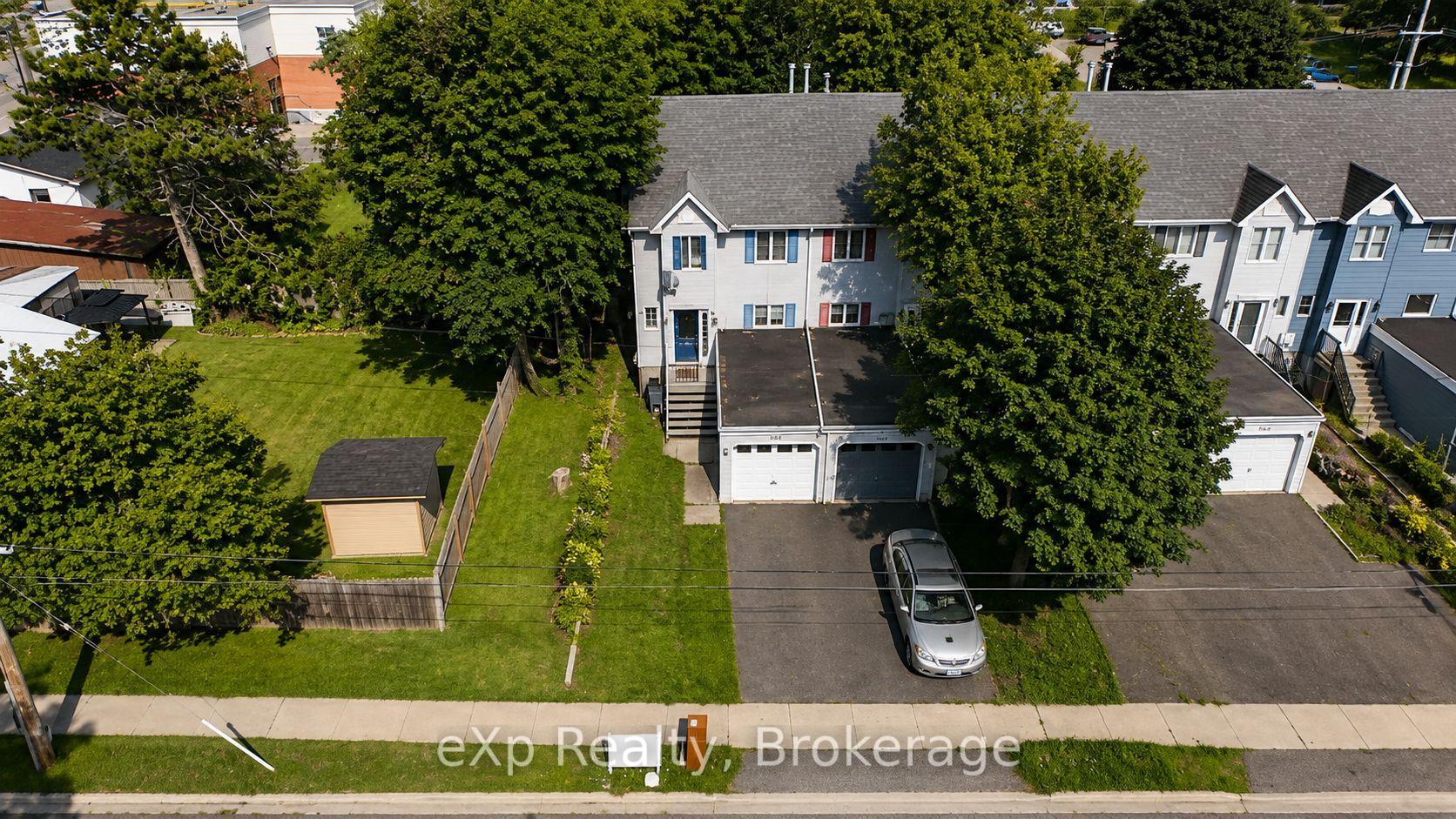 Photo 2 of 560 John Street S, Gravenhurst, Muskoka (S) — HOMEH