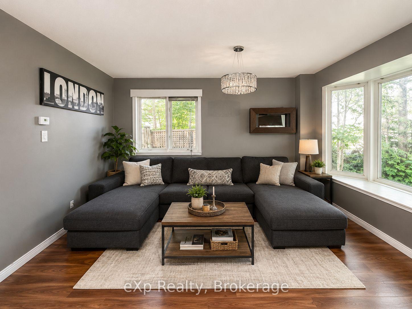 Photo 9 of 560 John Street S, Gravenhurst, Muskoka (S) — HOMEH
