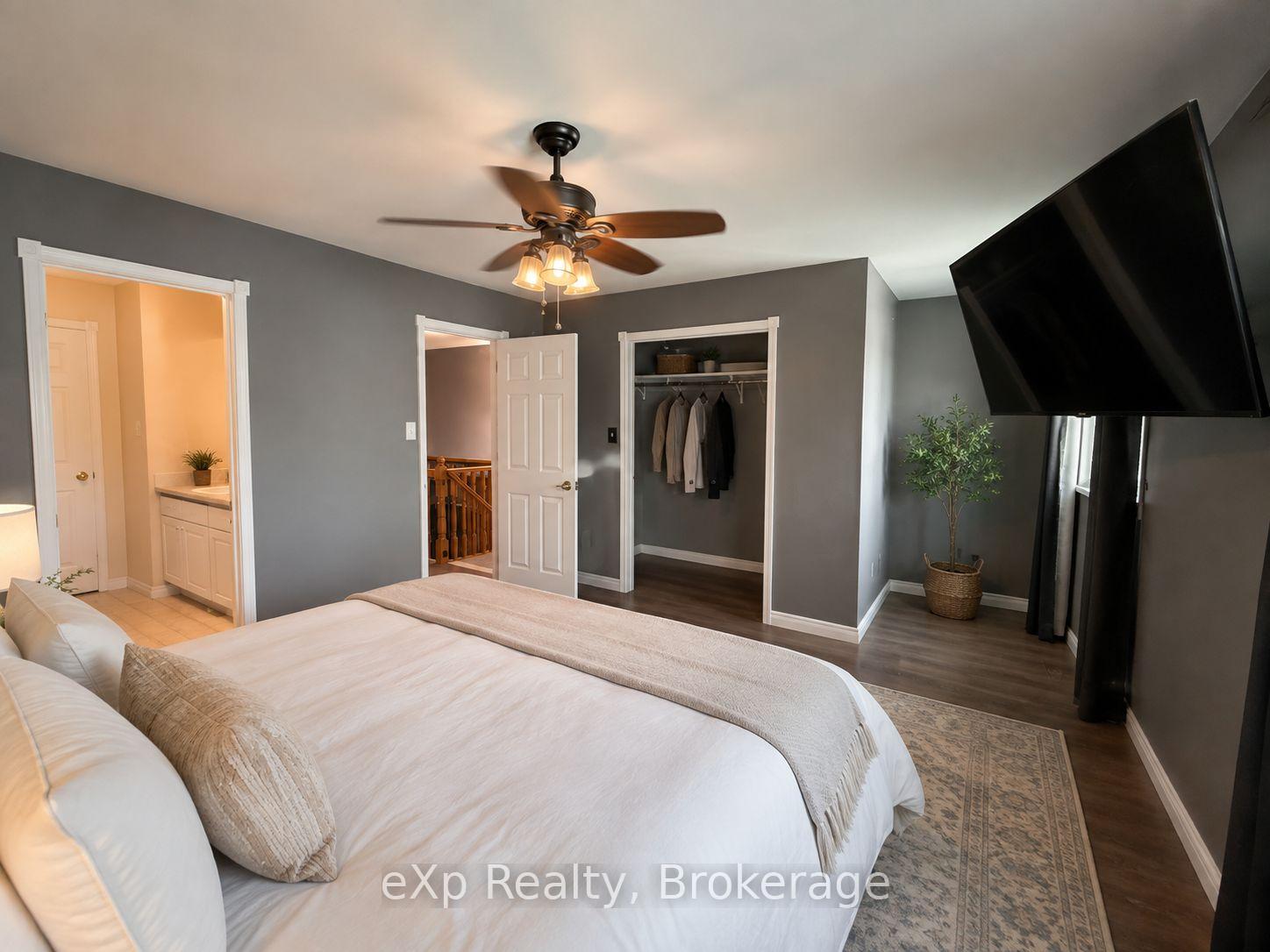Photo 20 of 560 John Street S, Gravenhurst, Muskoka (S) — HOMEH