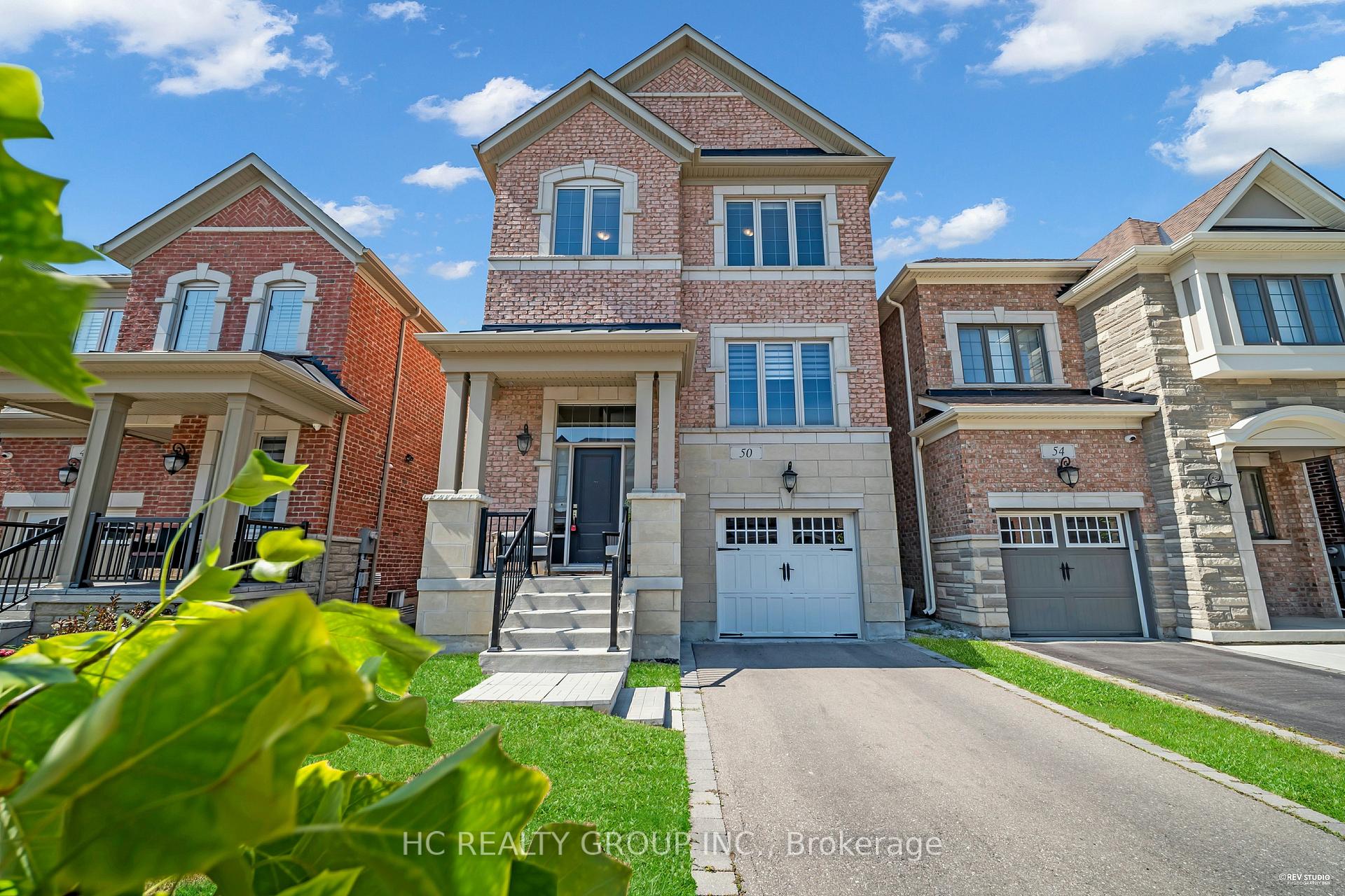 Photo 2 of 50 Faust Ridge, Vaughan, Kleinburg — HOMEH