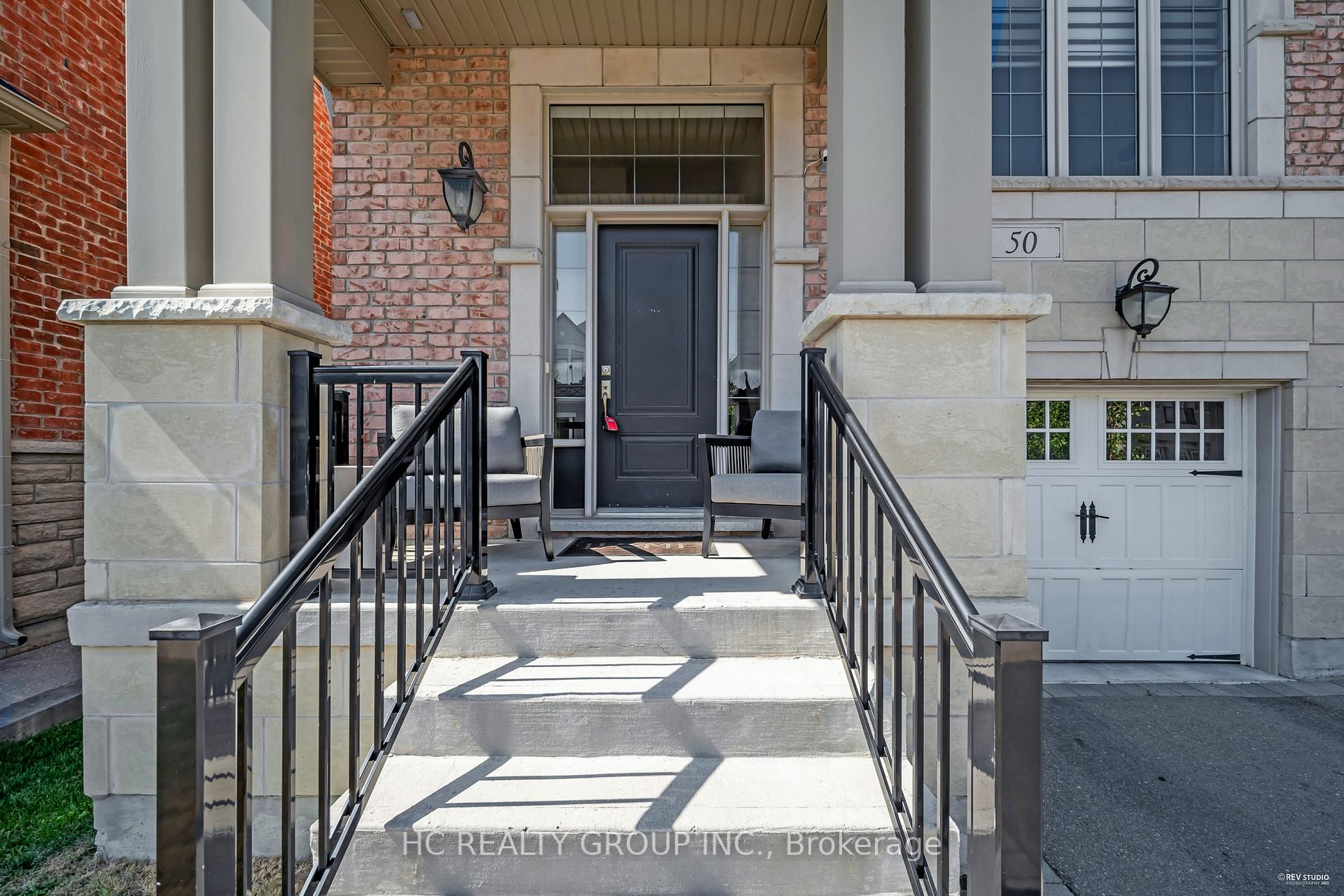 Photo 3 of 50 Faust Ridge, Vaughan, Kleinburg — HOMEH