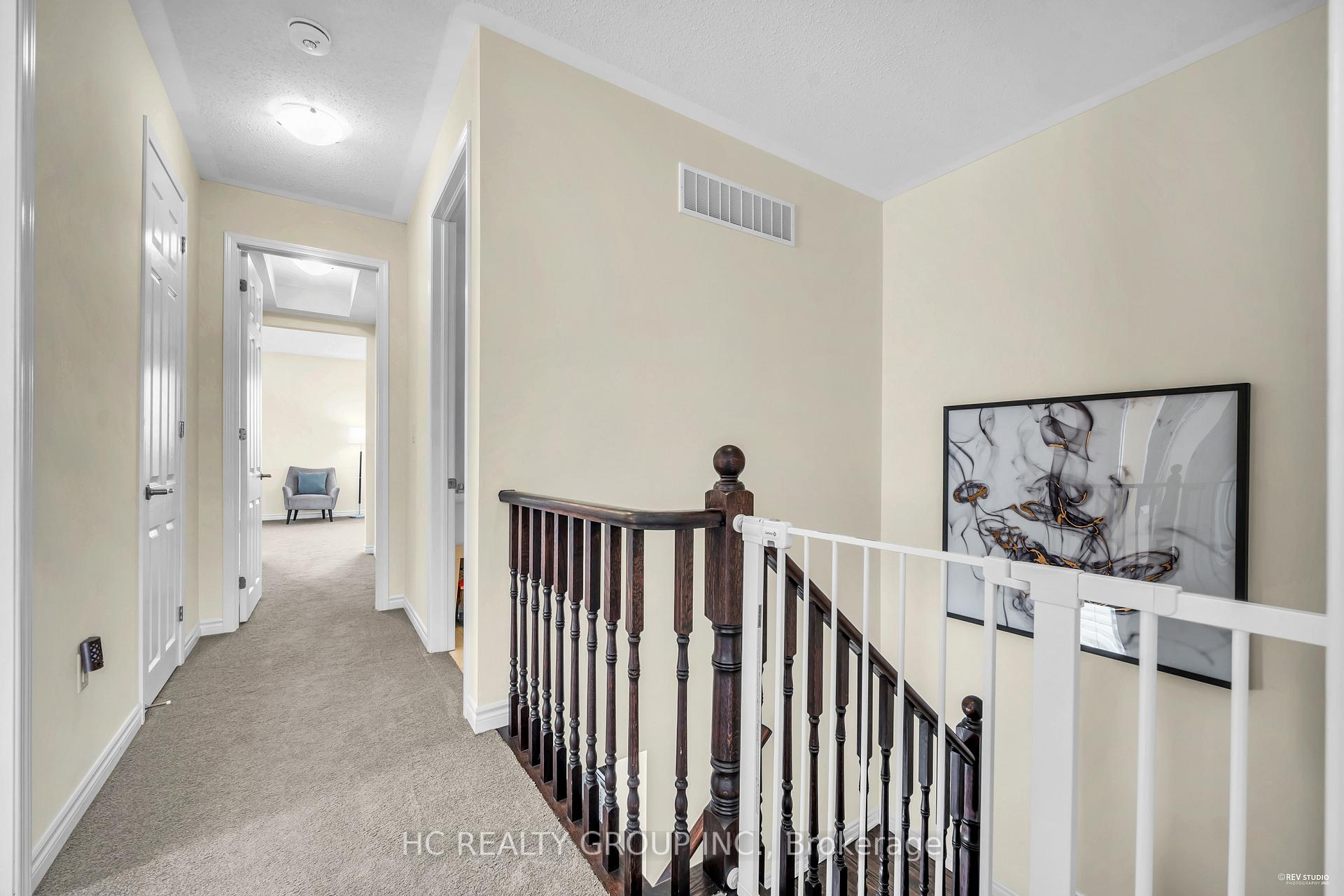 Photo 17 of 50 Faust Ridge, Vaughan, Kleinburg — HOMEH