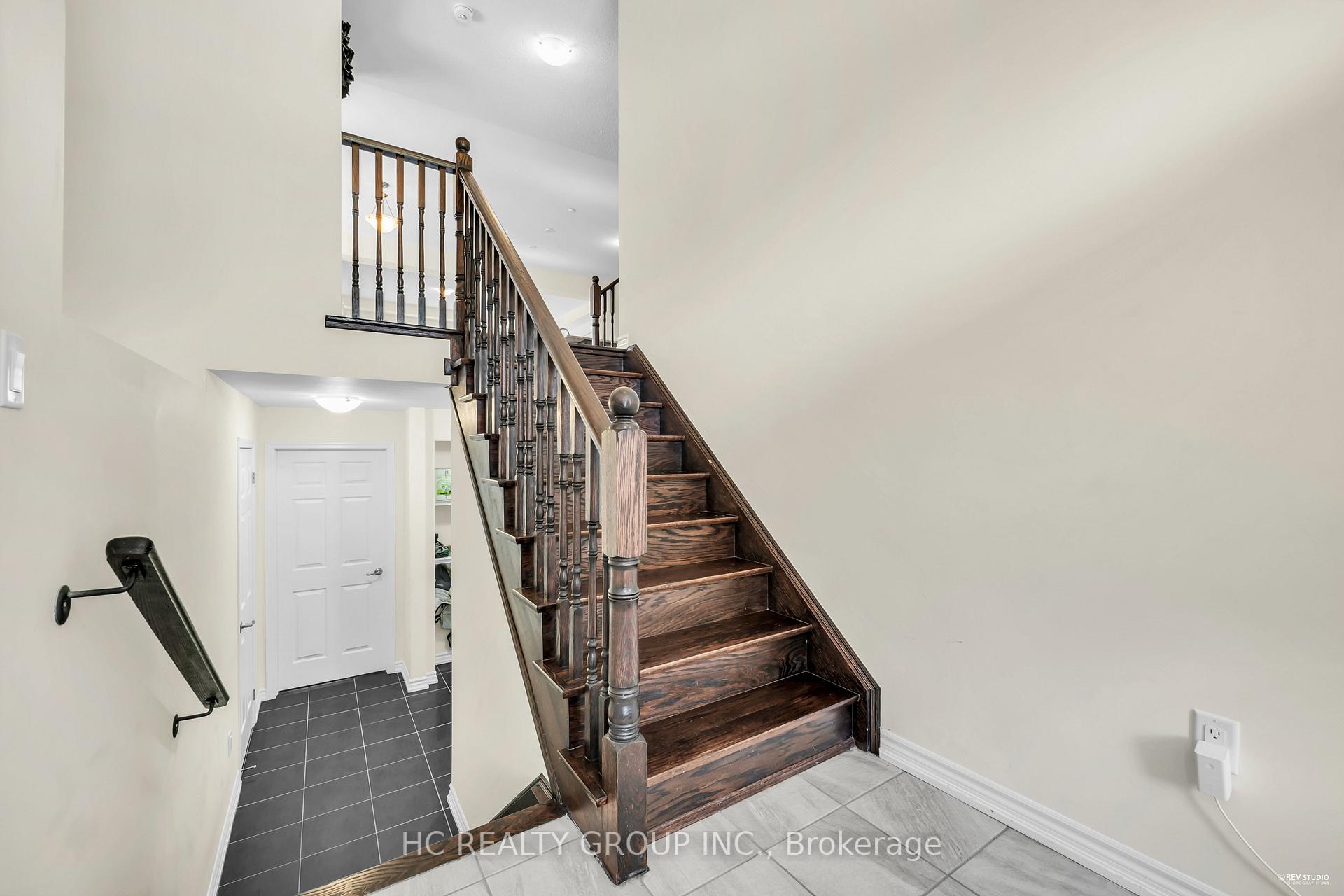 Photo 33 of 50 Faust Ridge, Vaughan, Kleinburg — HOMEH