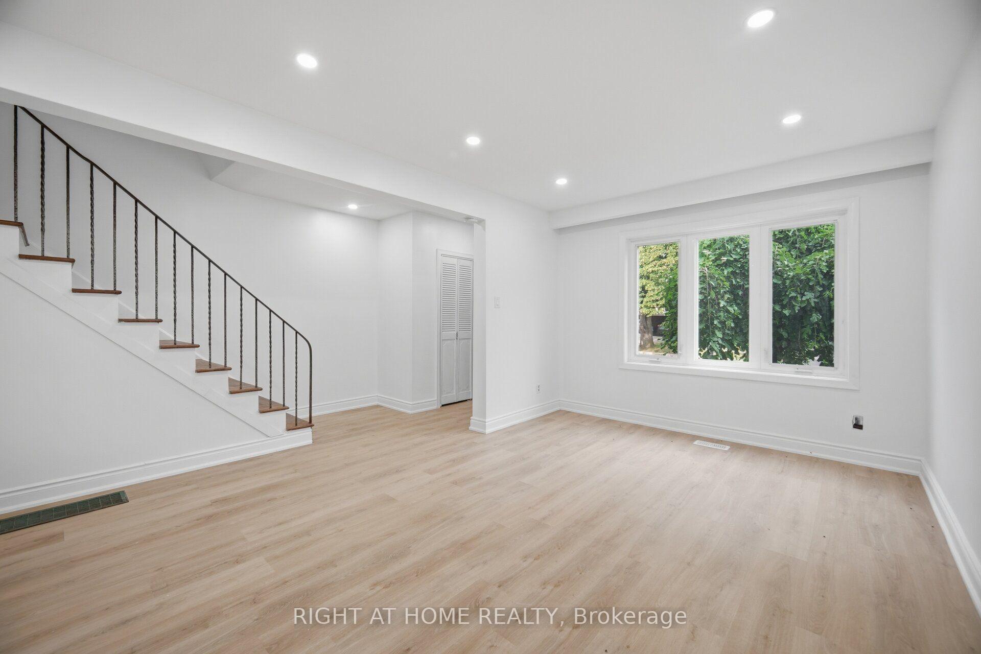 Photo 8 of 36 Rushley Drive, Scarborough, Bendale — HOMEH