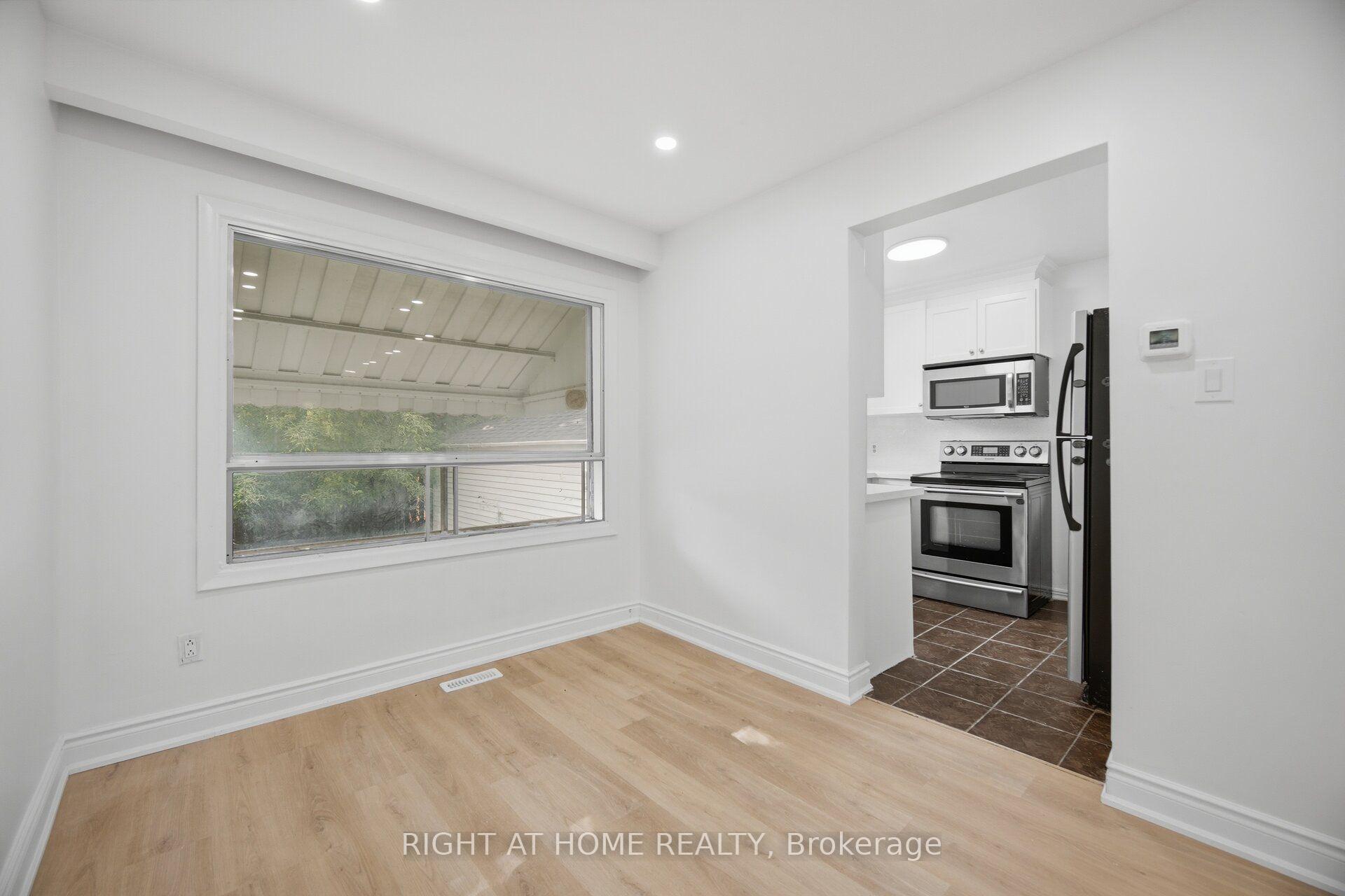 Photo 13 of 36 Rushley Drive, Scarborough, Bendale — HOMEH