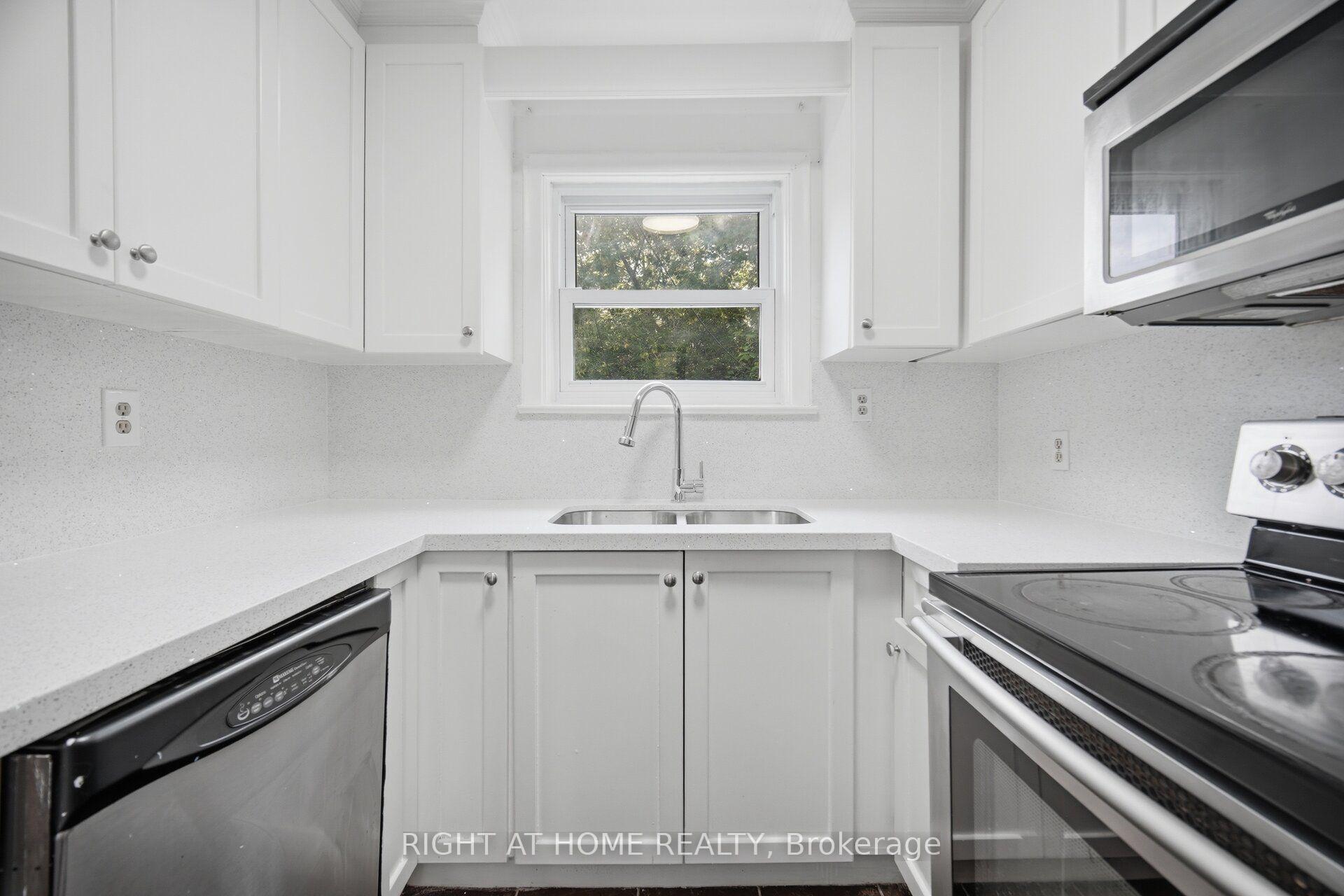 Photo 17 of 36 Rushley Drive, Scarborough, Bendale — HOMEH