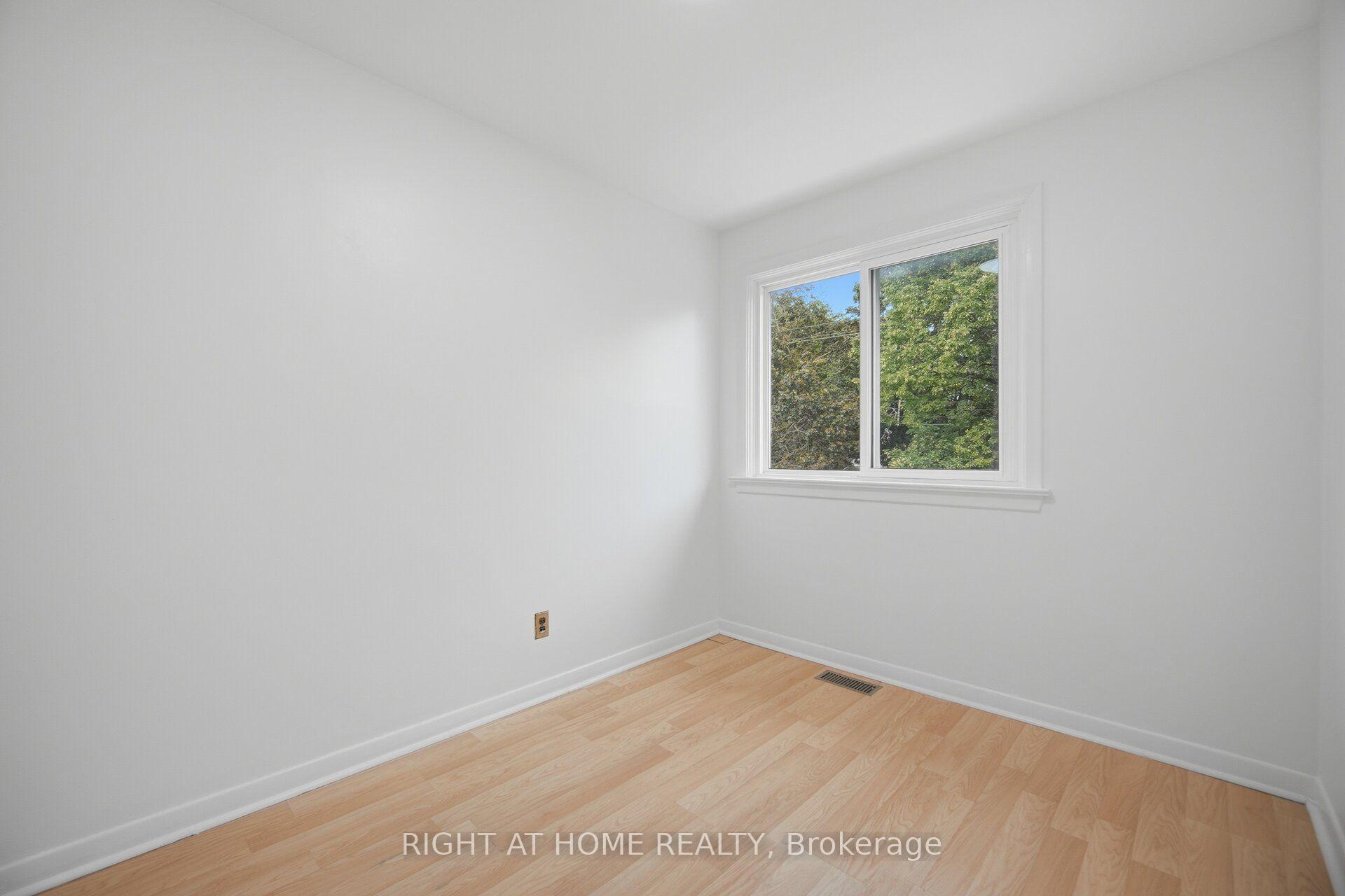 Photo 27 of 36 Rushley Drive, Scarborough, Bendale — HOMEH