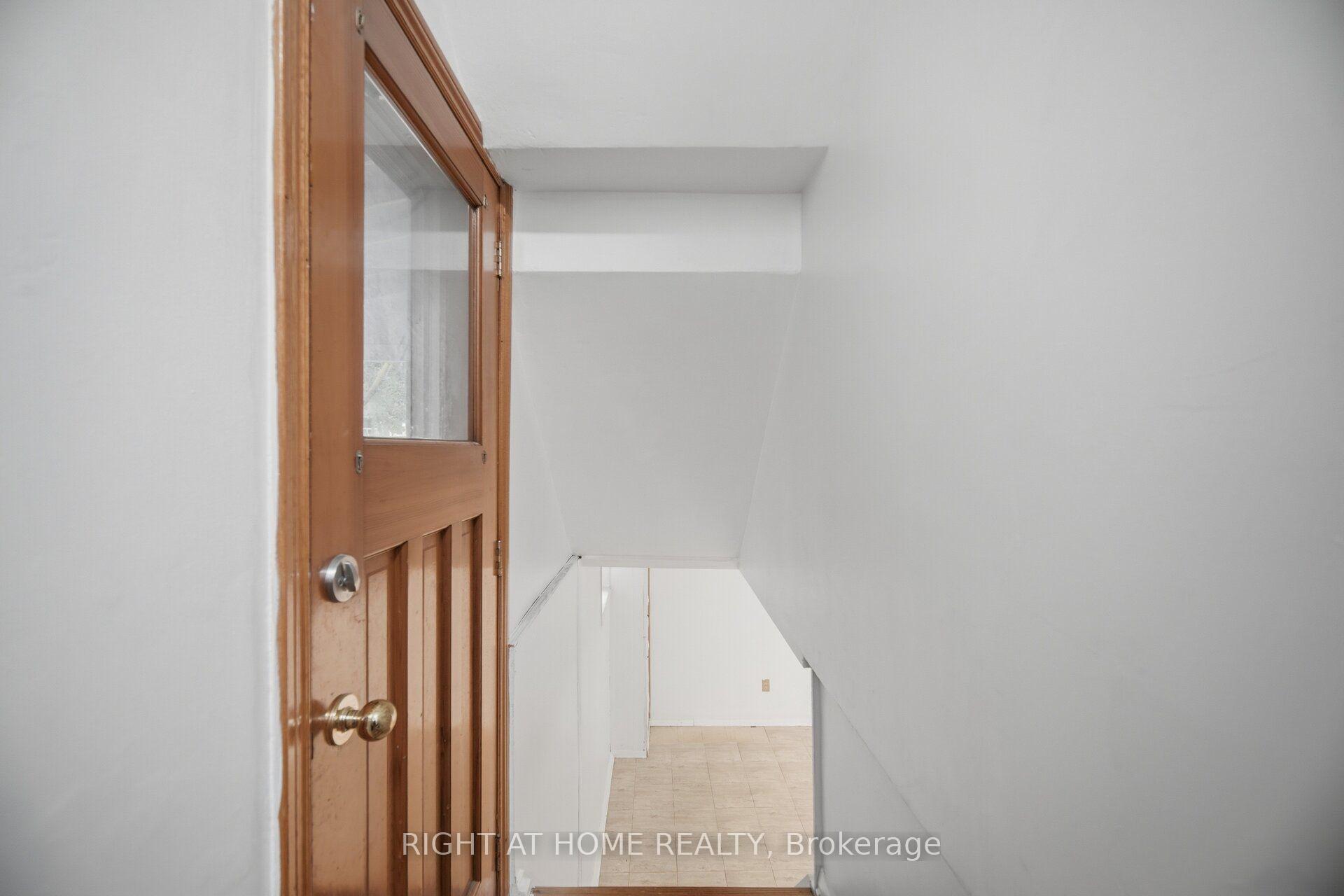 Photo 30 of 36 Rushley Drive, Scarborough, Bendale — HOMEH
