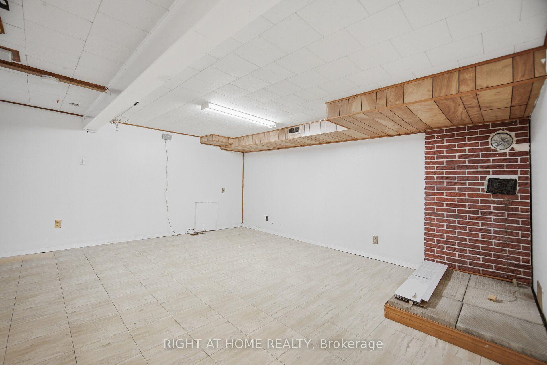 Photo 33 of 36 Rushley Drive, Scarborough, Bendale — HOMEH
