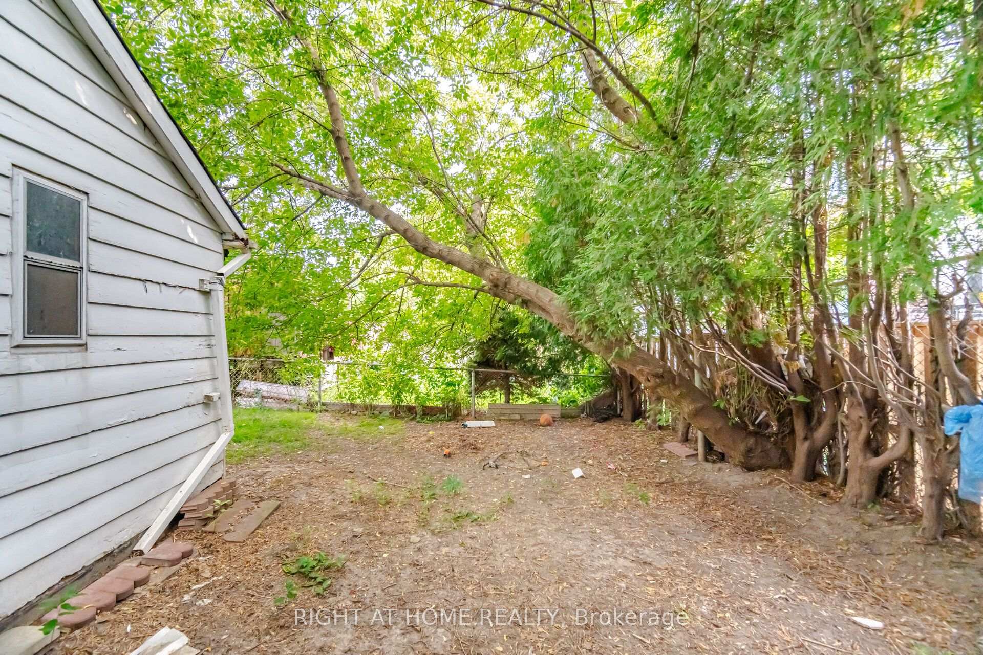 Photo 43 of 36 Rushley Drive, Scarborough, Bendale — HOMEH