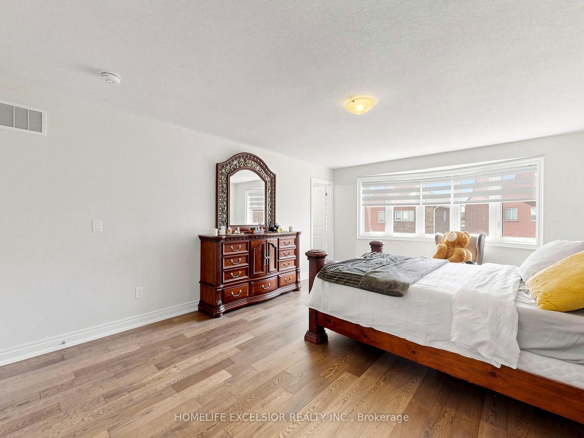 Photo 27 of 5 Manor Hampton Street, East Gwillimbury, Sharon — HOMEH