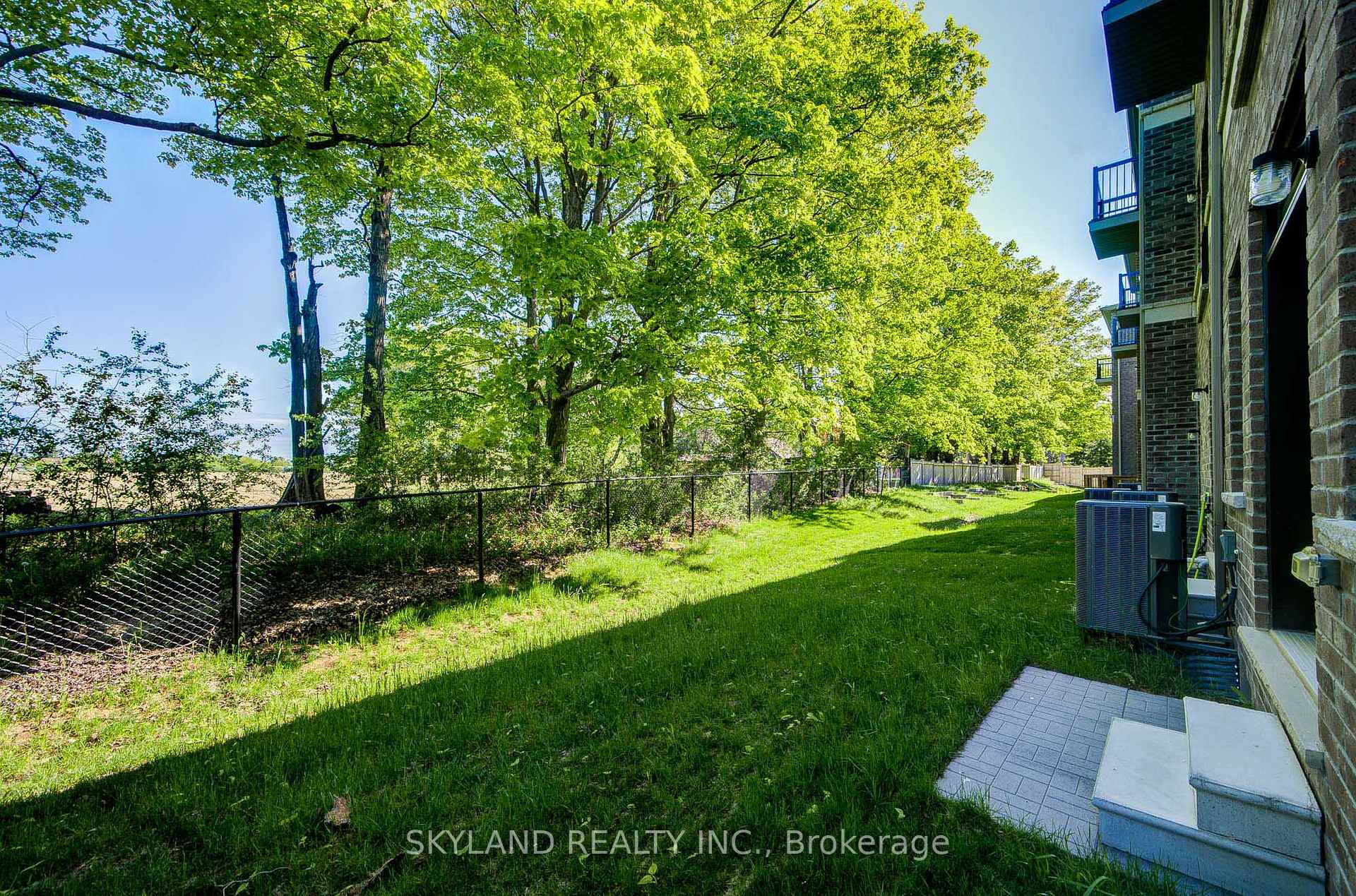 Photo 25 of 66 Puisaya Drive, Richmond Hill, Rural Richmond Hill — HOMEH