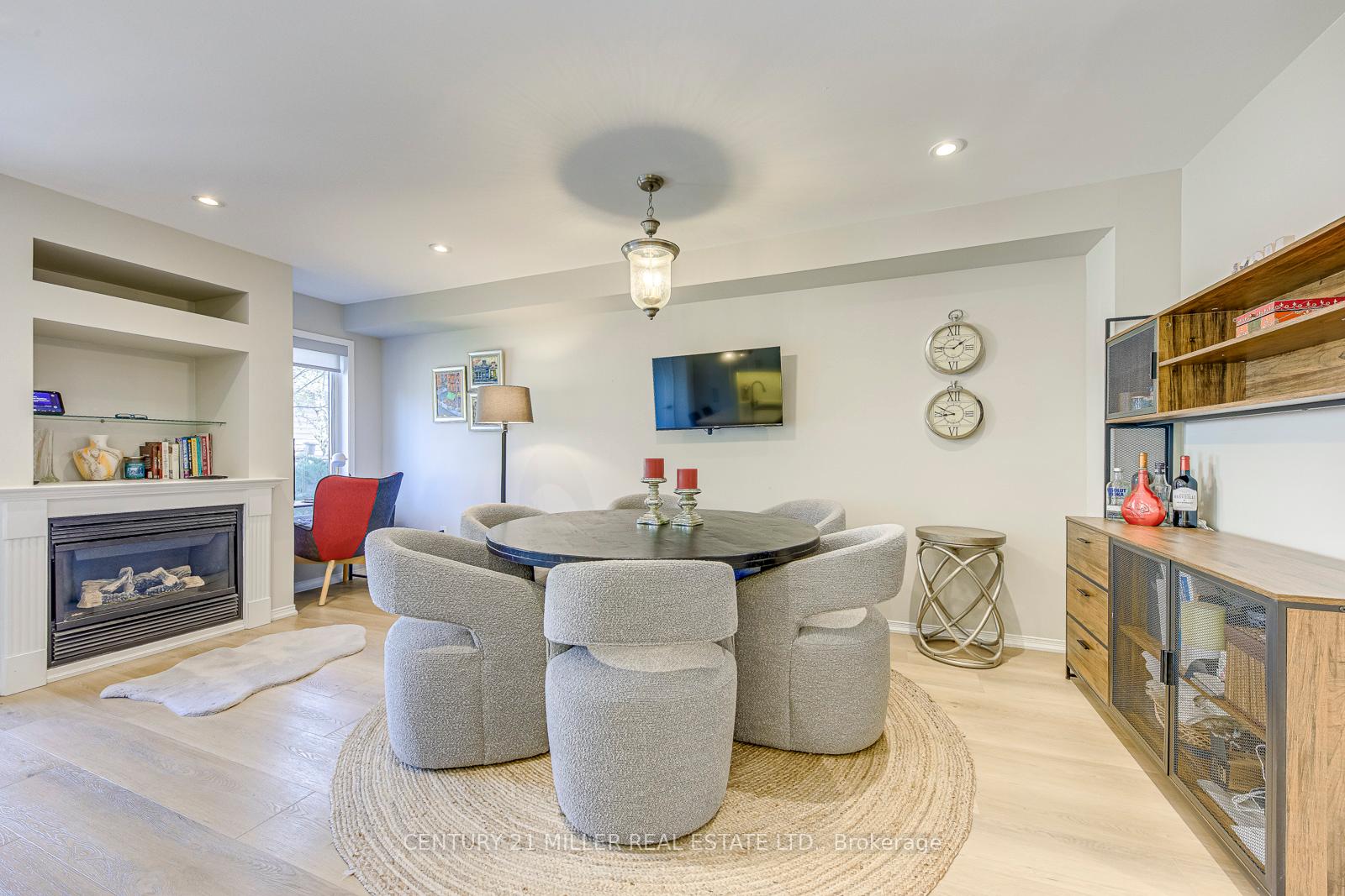 Photo 10 of 215 Roxton Road, Oakville, River Oaks — HOMEH