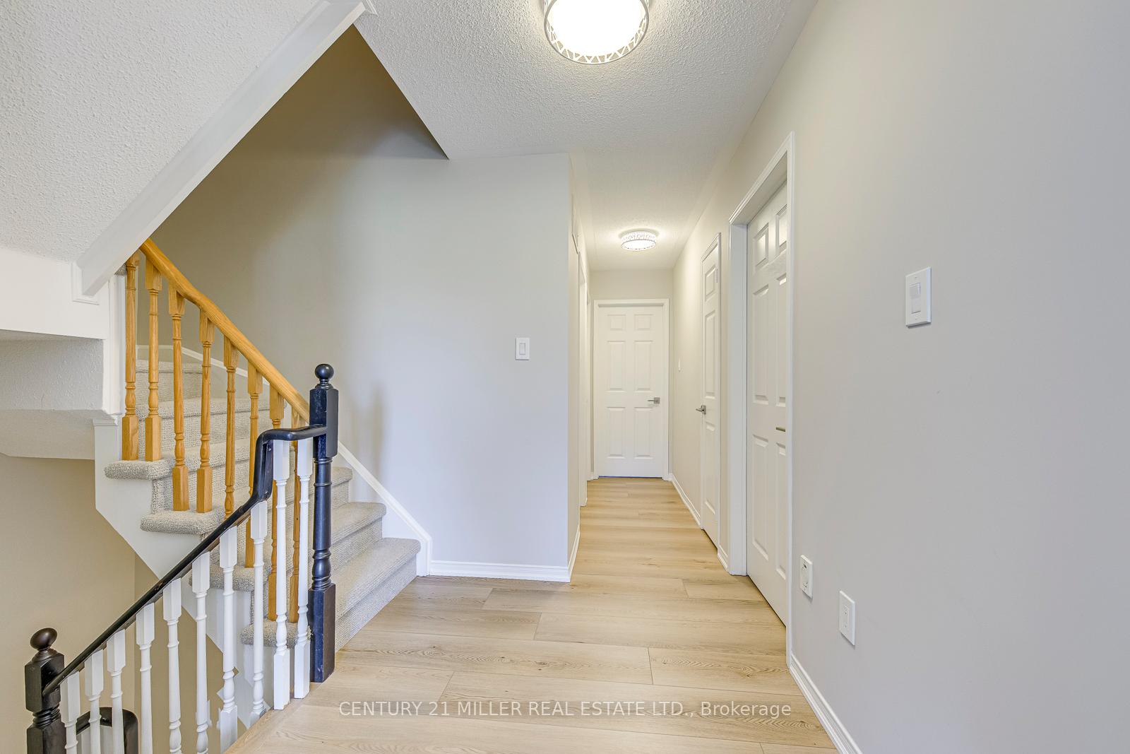 Photo 20 of 215 Roxton Road, Oakville, River Oaks — HOMEH