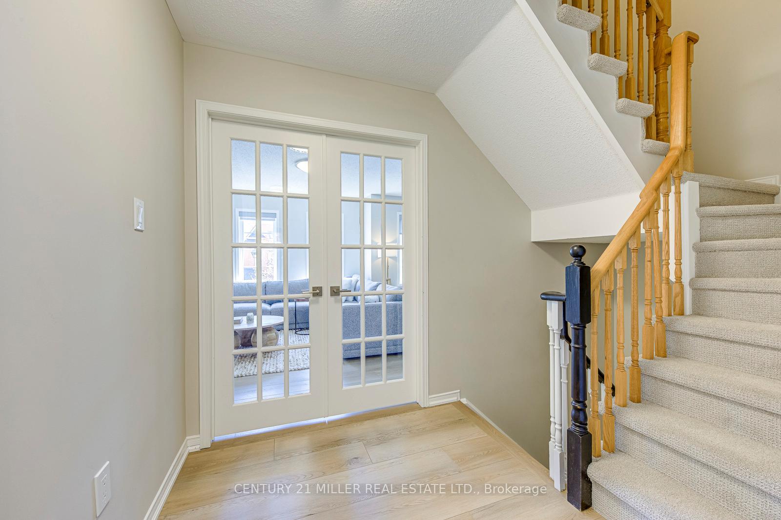 Photo 21 of 215 Roxton Road, Oakville, River Oaks — HOMEH