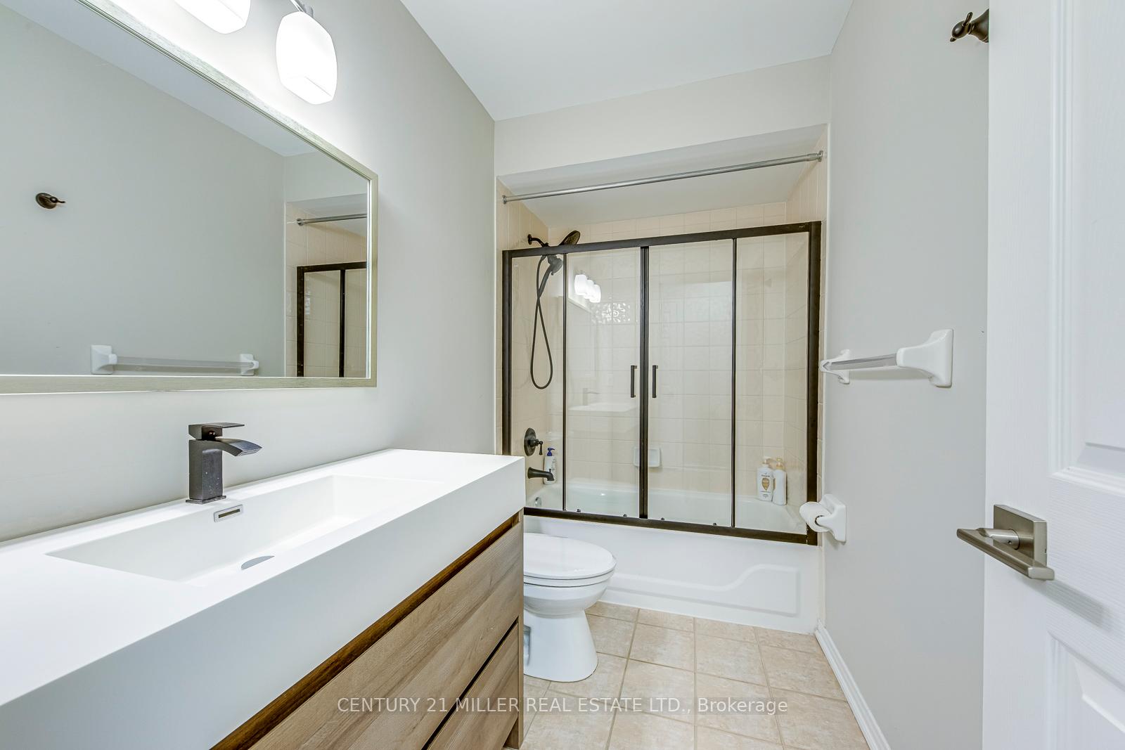 Photo 31 of 215 Roxton Road, Oakville, River Oaks — HOMEH