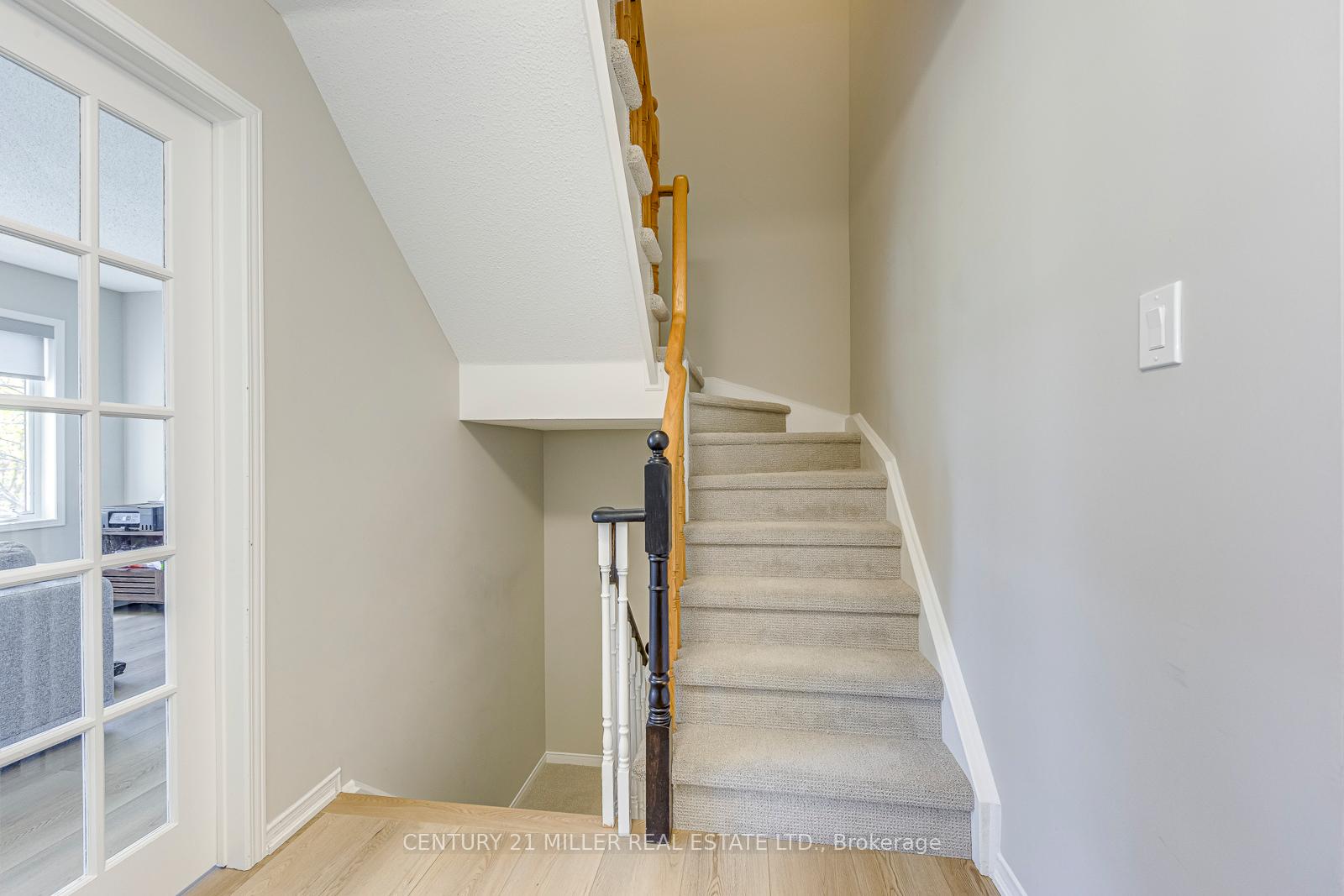 Photo 33 of 215 Roxton Road, Oakville, River Oaks — HOMEH