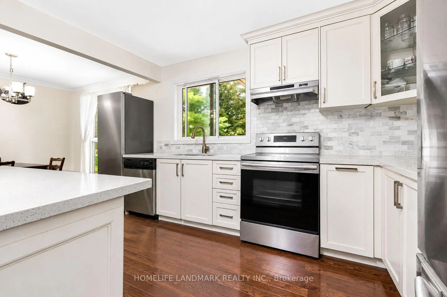 Photo 10 of 34 Gentry Crescent, Richmond Hill, Crosby — HOMEH