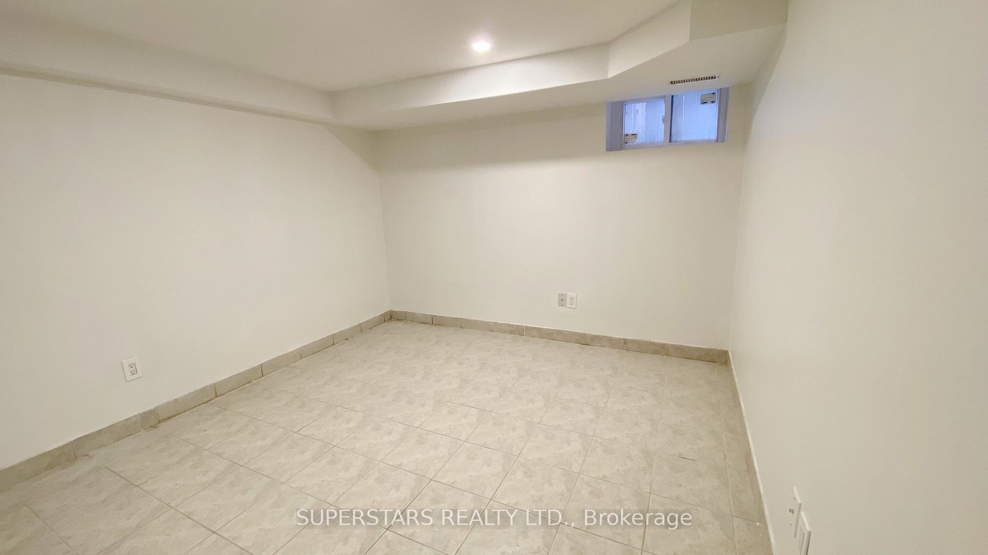 Photo 4 of Unit 1, 122 Huron Street, Toronto, Kensington-Chinatown — HOMEH