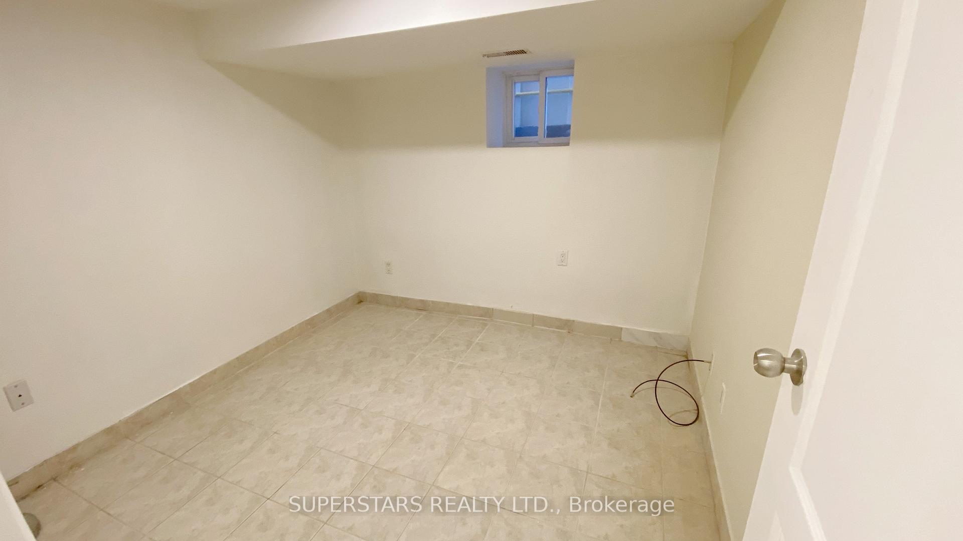 Photo 5 of Unit 1, 122 Huron Street, Toronto, Kensington-Chinatown — HOMEH