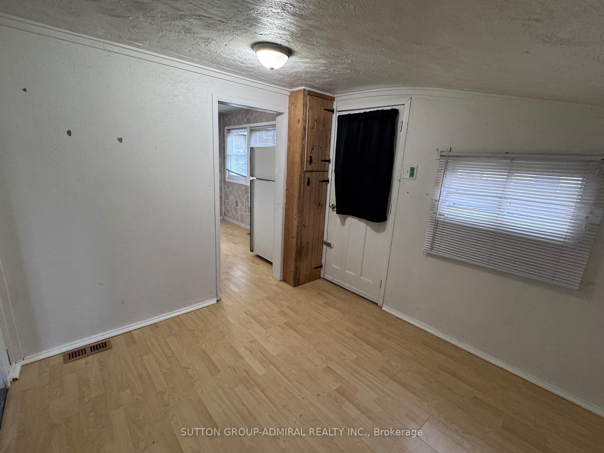 Photo 8 of 305 Crowland Avenue, Welland, Lincoln/Crowland — HOMEH