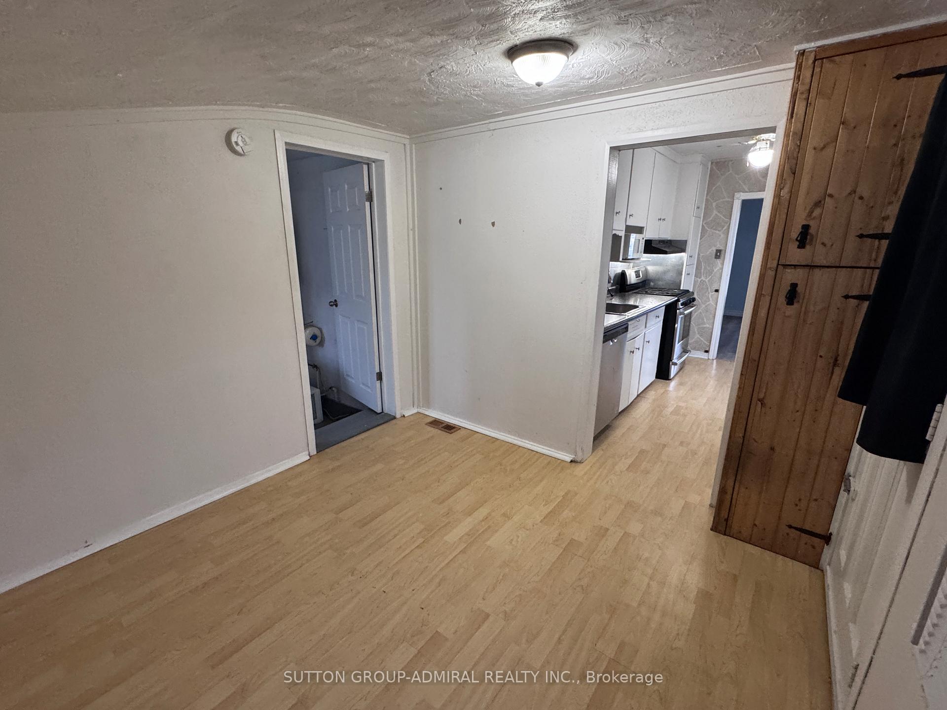 Photo 7 of 305 Crowland Avenue, Welland, Lincoln/Crowland — HOMEH