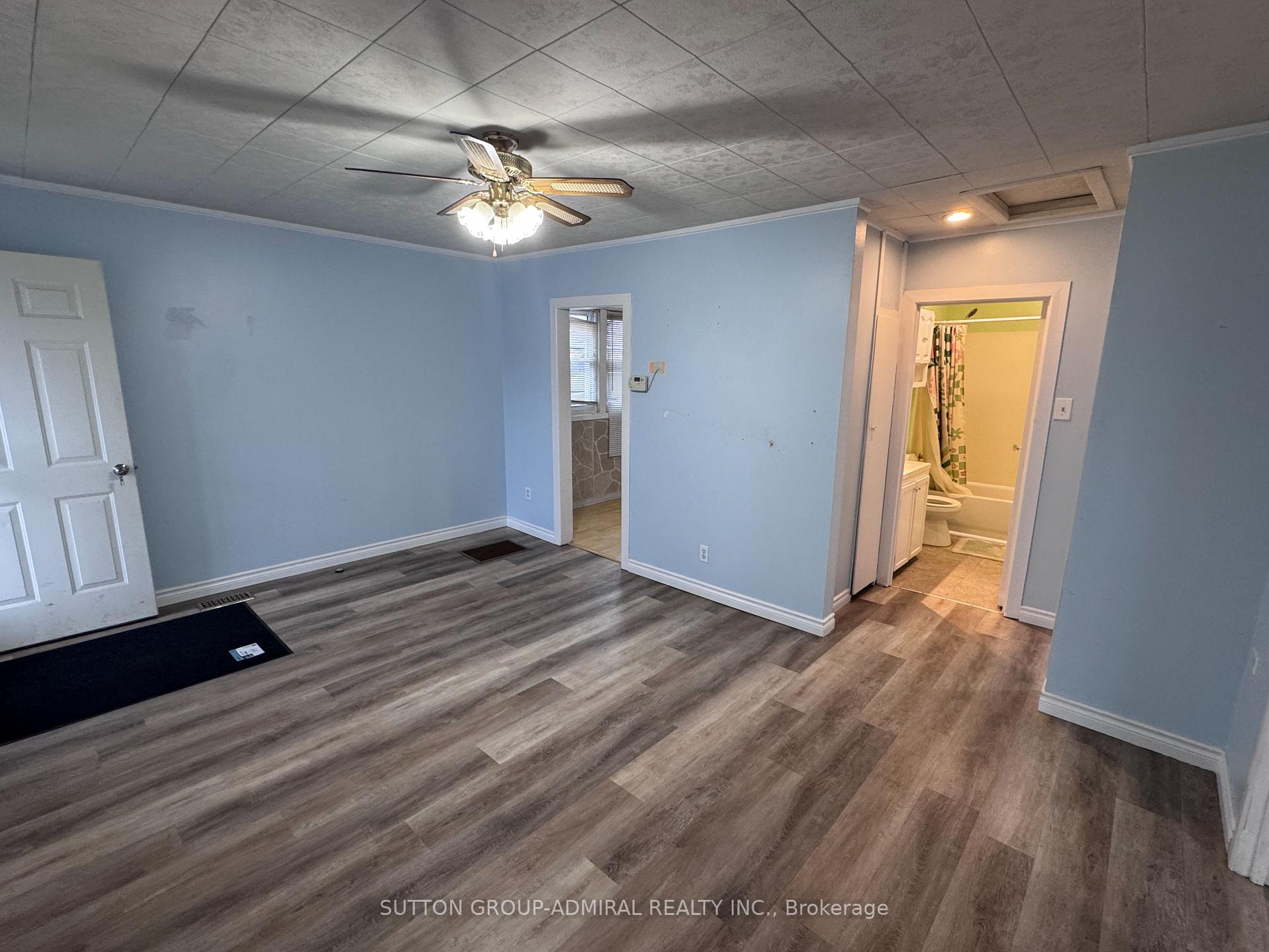 Photo 9 of 305 Crowland Avenue, Welland, Lincoln/Crowland — HOMEH