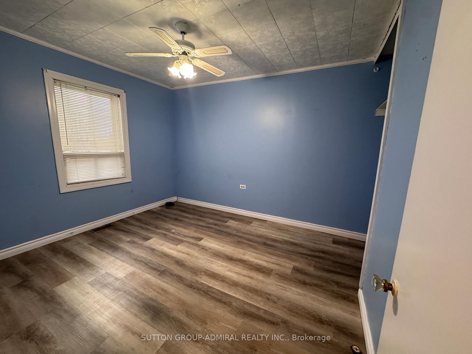 Photo 11 of 305 Crowland Avenue, Welland, Lincoln/Crowland — HOMEH