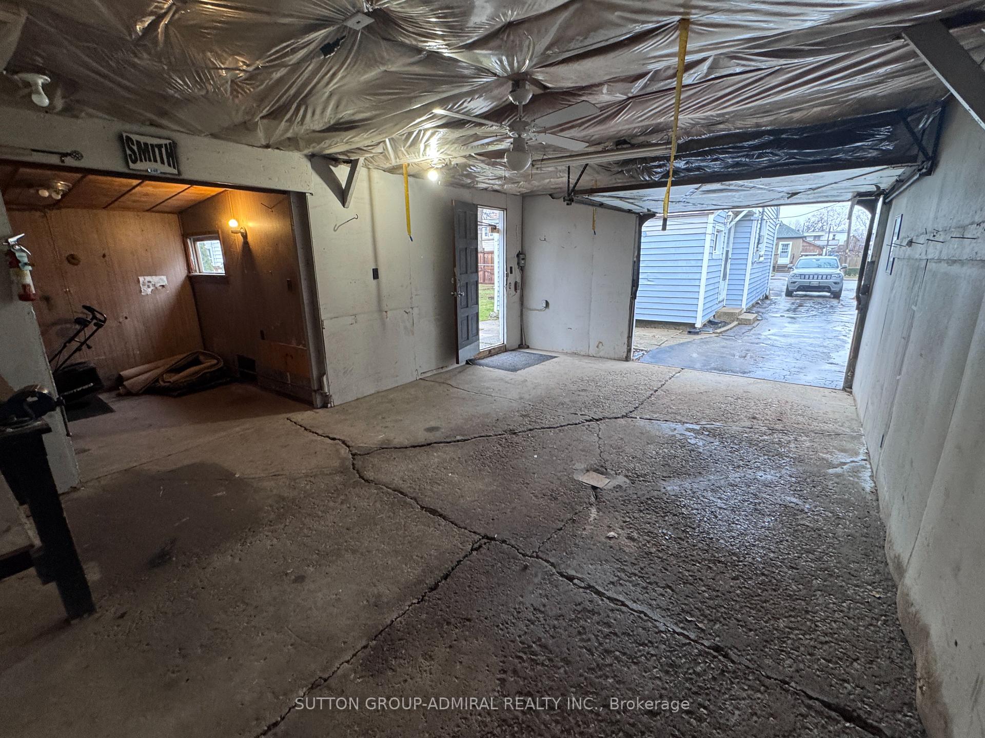 Photo 21 of 305 Crowland Avenue, Welland, Lincoln/Crowland — HOMEH
