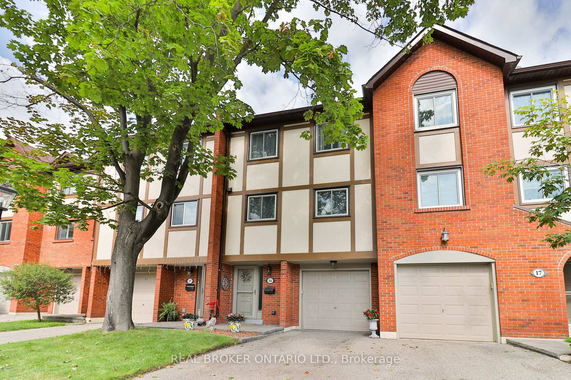 Photo 1 of Unit 16, 1764 Rathburn Road E, Mississauga, Rathwood — HOMEH