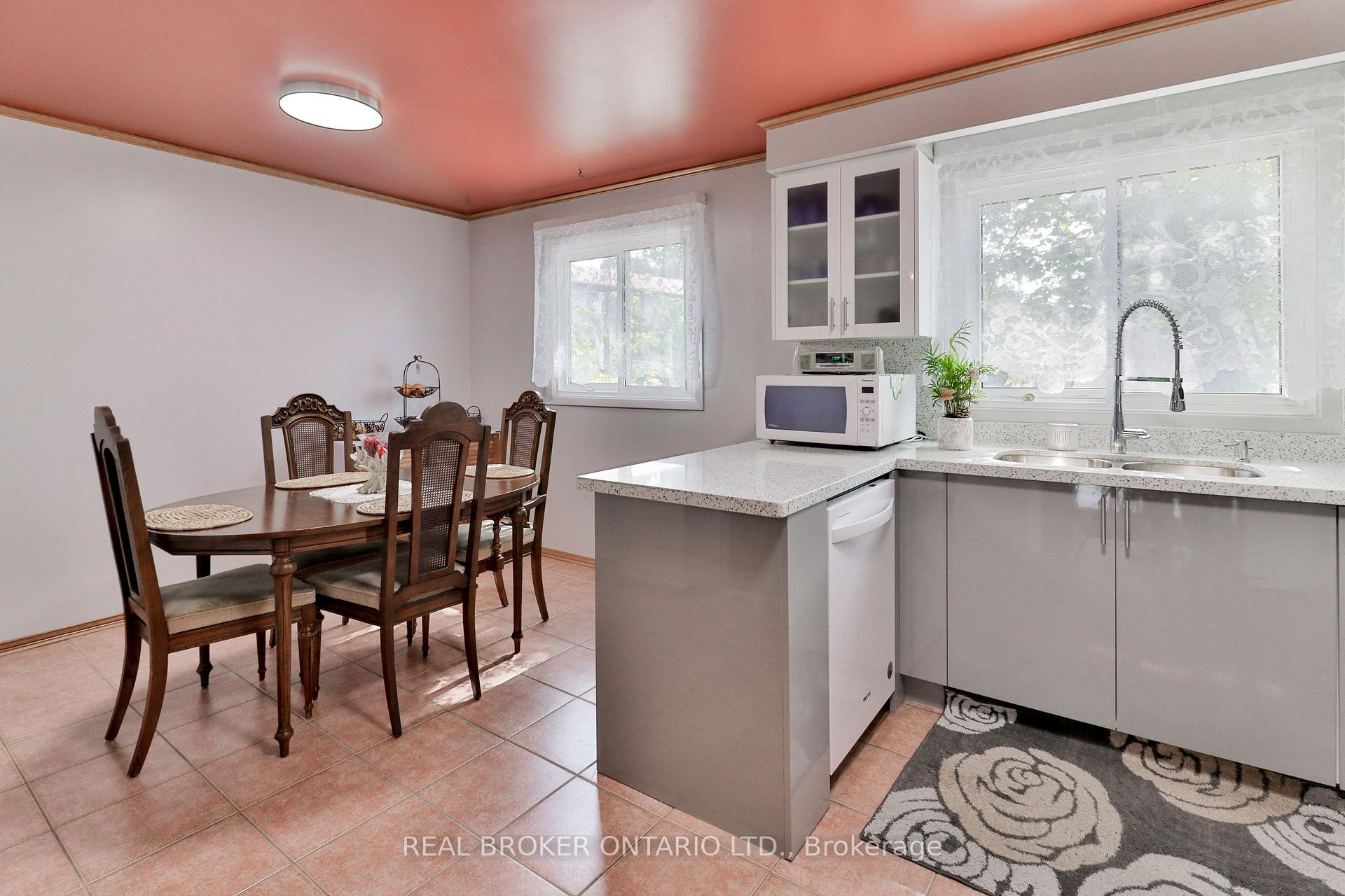 Photo 10 of Unit 16, 1764 Rathburn Road E, Mississauga, Rathwood — HOMEH